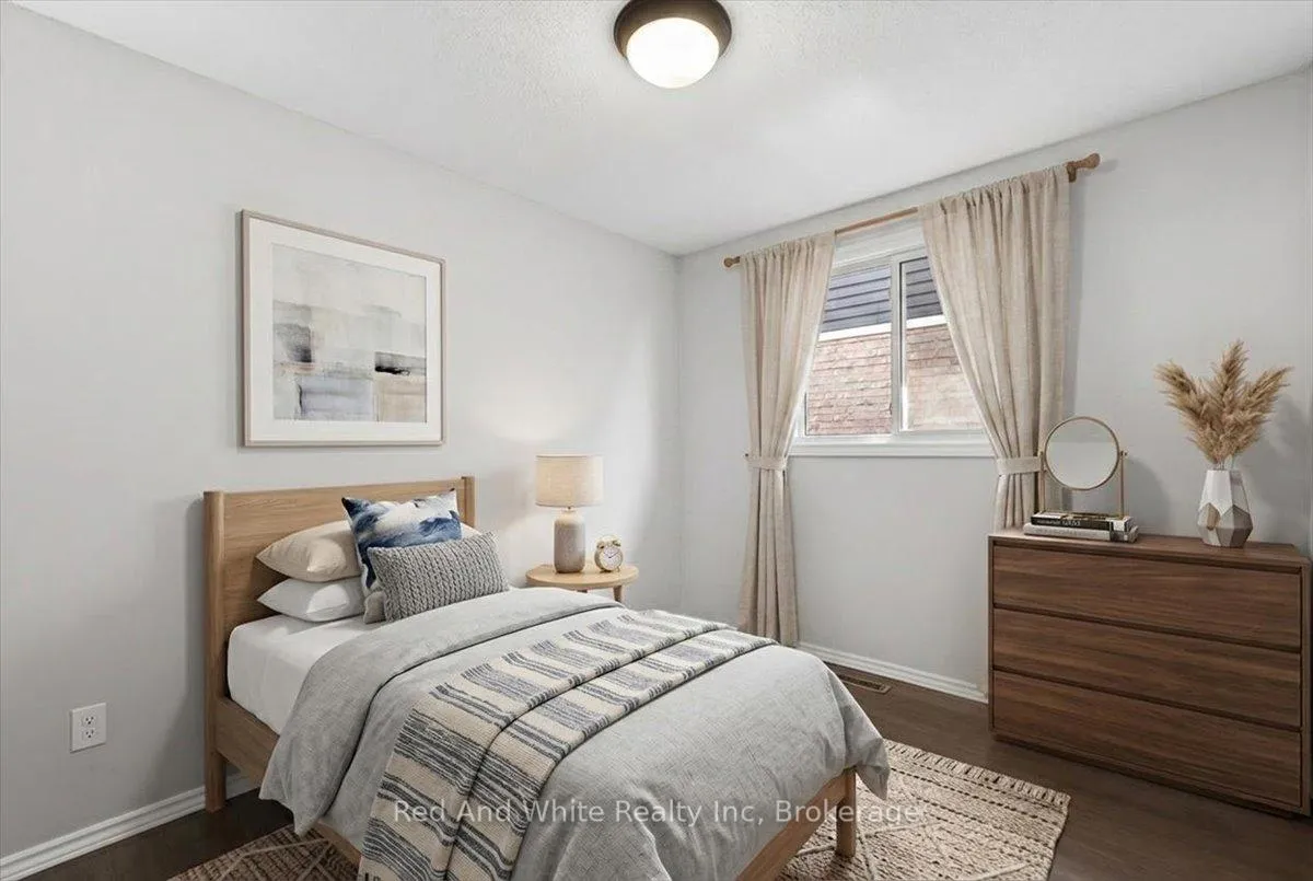 Photo 15 of 96 Pathfinder Crescent, Kitchener, Pioneer Park — HOMEH