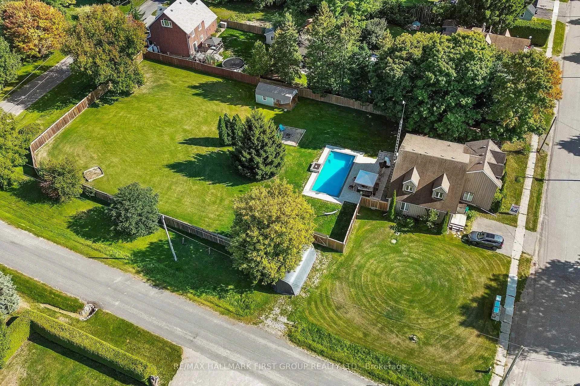 Photo 2 of 8063 King Street, Clarington, Rural Clarington — HOMEH