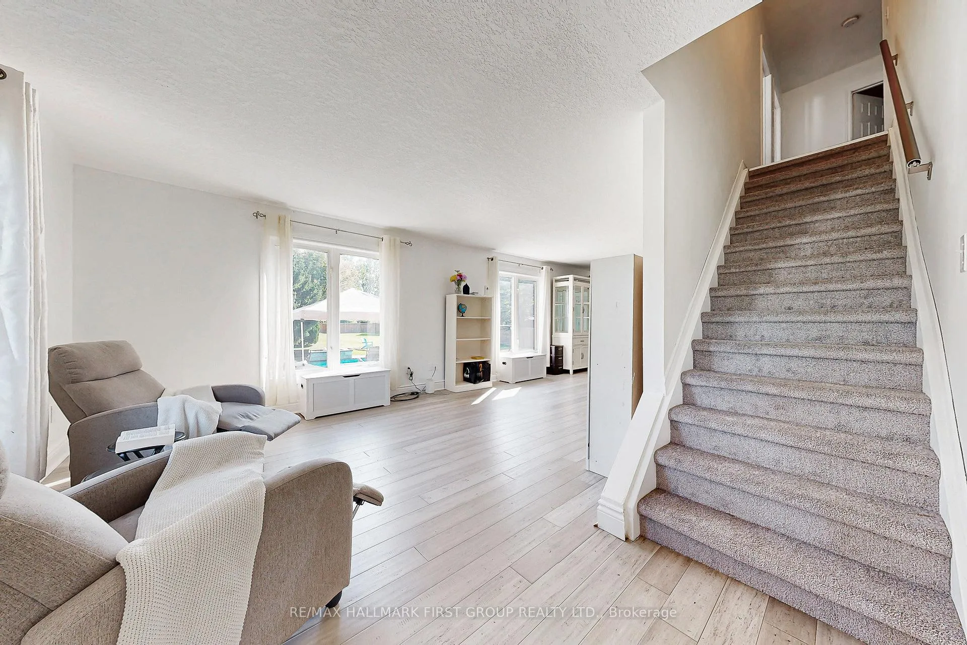 Photo 14 of 8063 King Street, Clarington, Rural Clarington — HOMEH