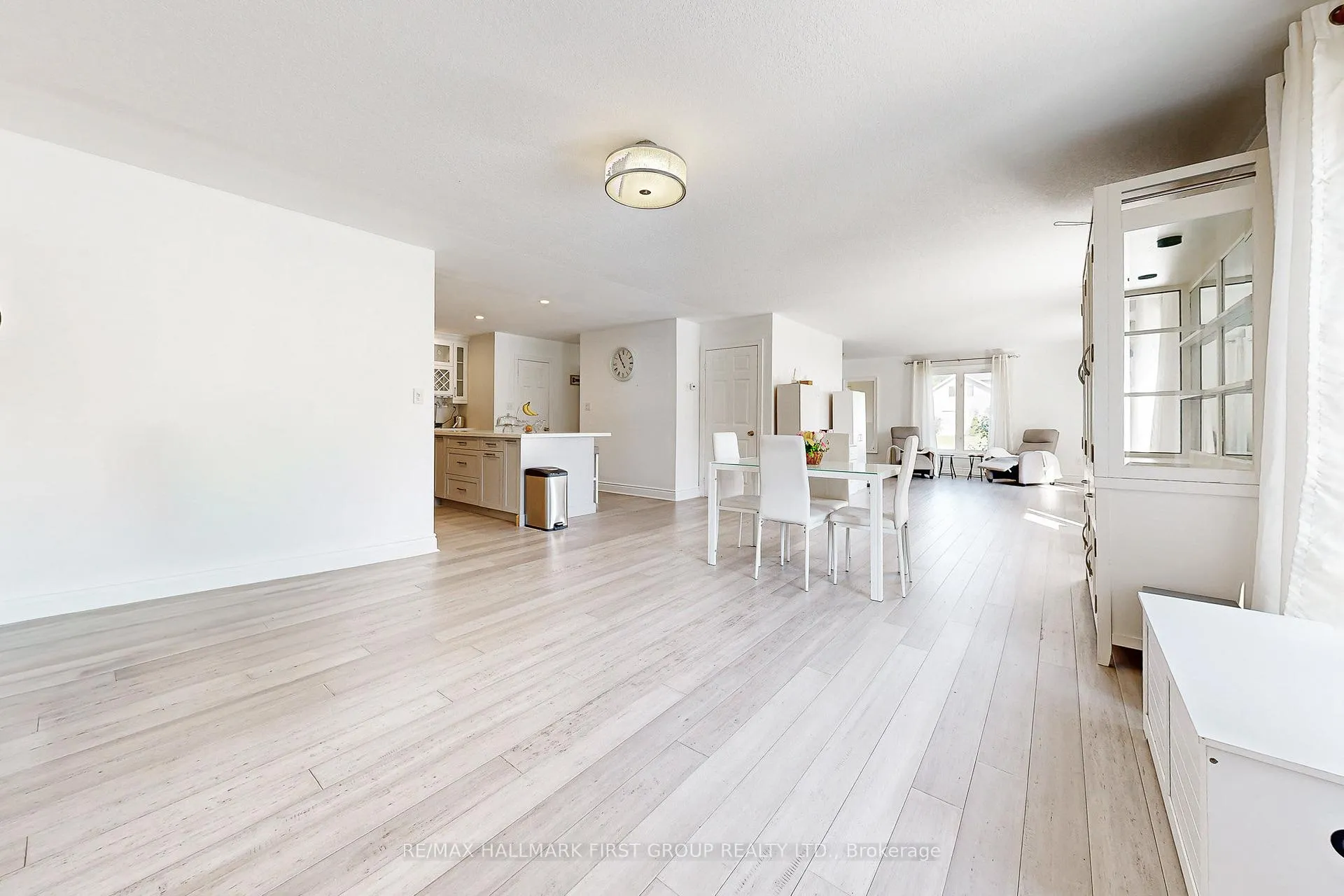 Photo 17 of 8063 King Street, Clarington, Rural Clarington — HOMEH