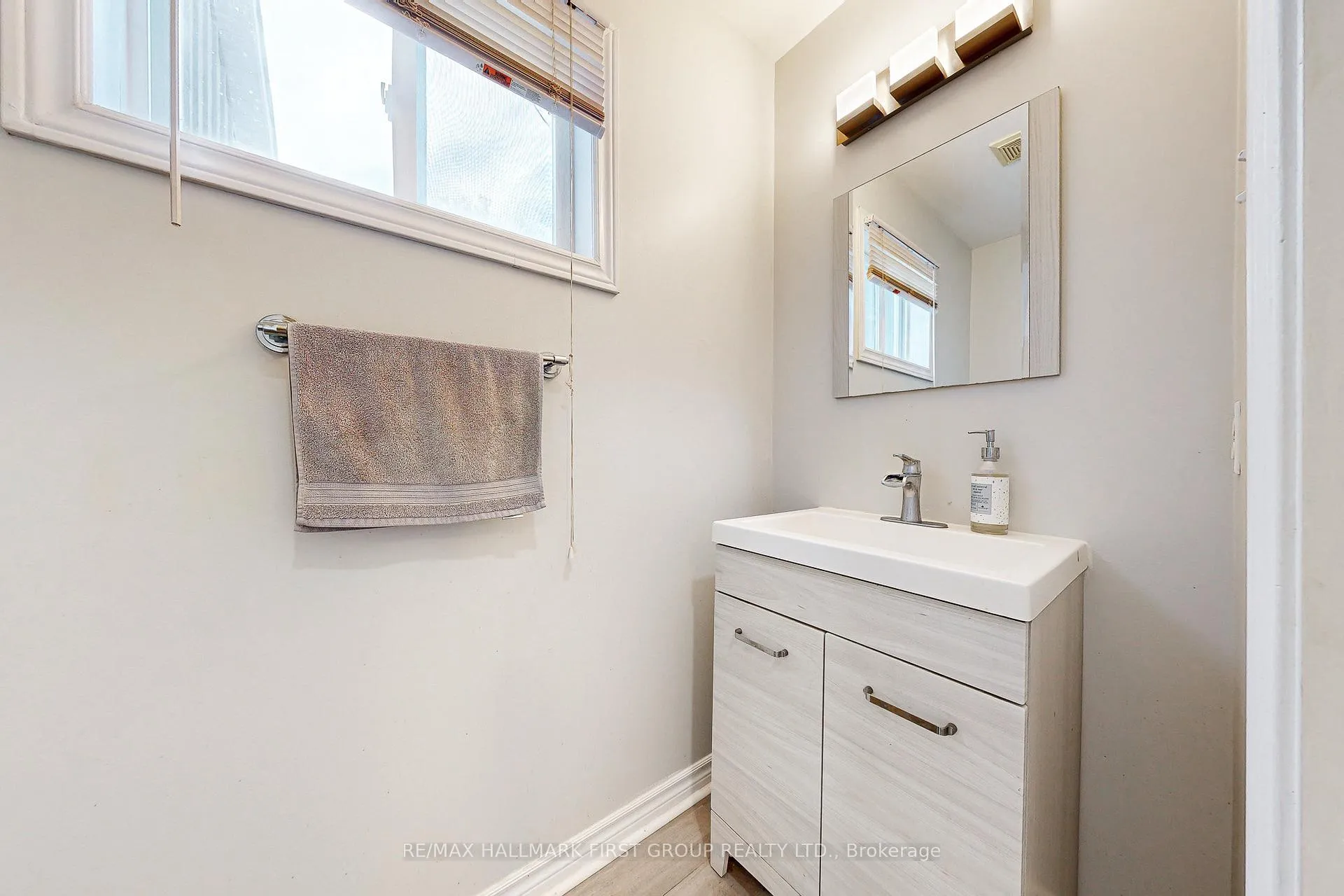 Photo 23 of 8063 King Street, Clarington, Rural Clarington — HOMEH