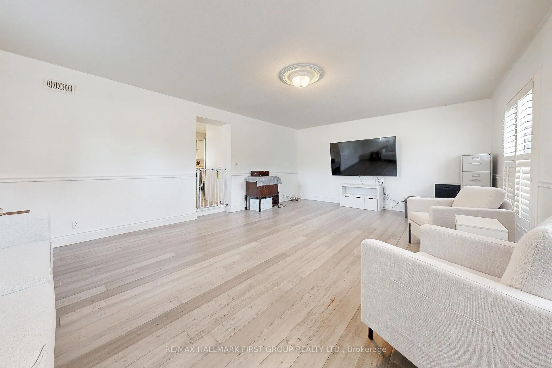 Photo 29 of 8063 King Street, Clarington, Rural Clarington — HOMEH