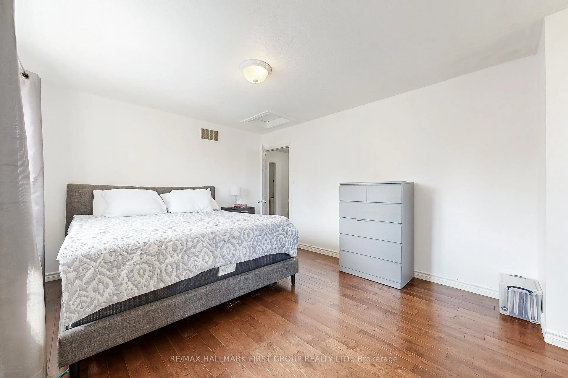 Photo 32 of 8063 King Street, Clarington, Rural Clarington — HOMEH