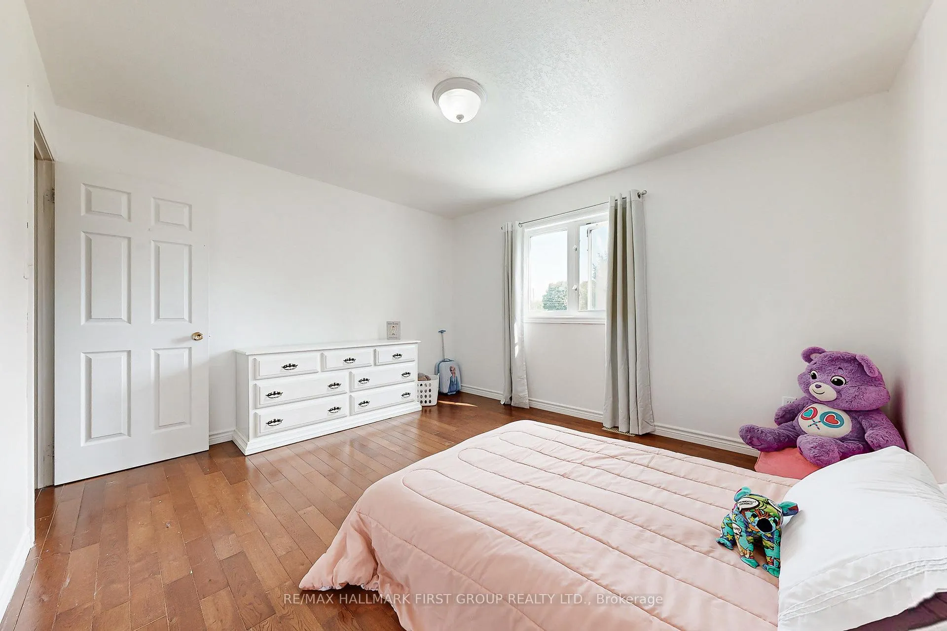 Photo 35 of 8063 King Street, Clarington, Rural Clarington — HOMEH