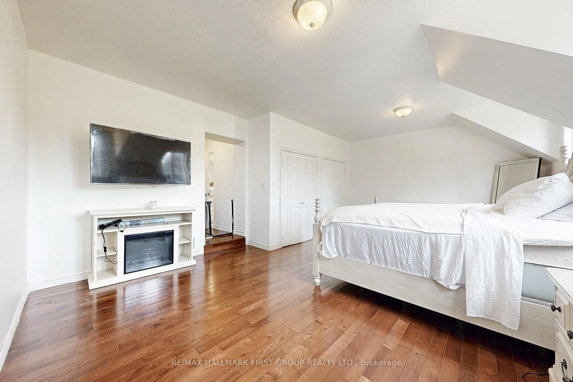 Photo 37 of 8063 King Street, Clarington, Rural Clarington — HOMEH
