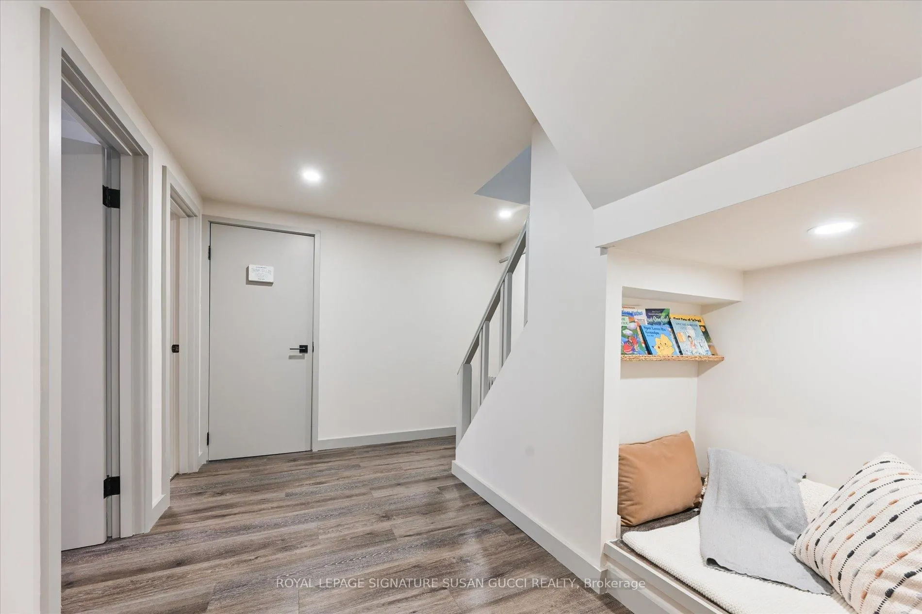 Photo 16 of 34 Ferris Road, Toronto, O'Connor-Parkview — HOMEH