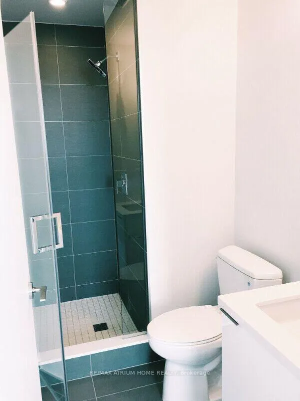 Photo 8 of Unit 4605, 8 Eglinton Avenue E, Toronto, Mount Pleasant West — HOMEH