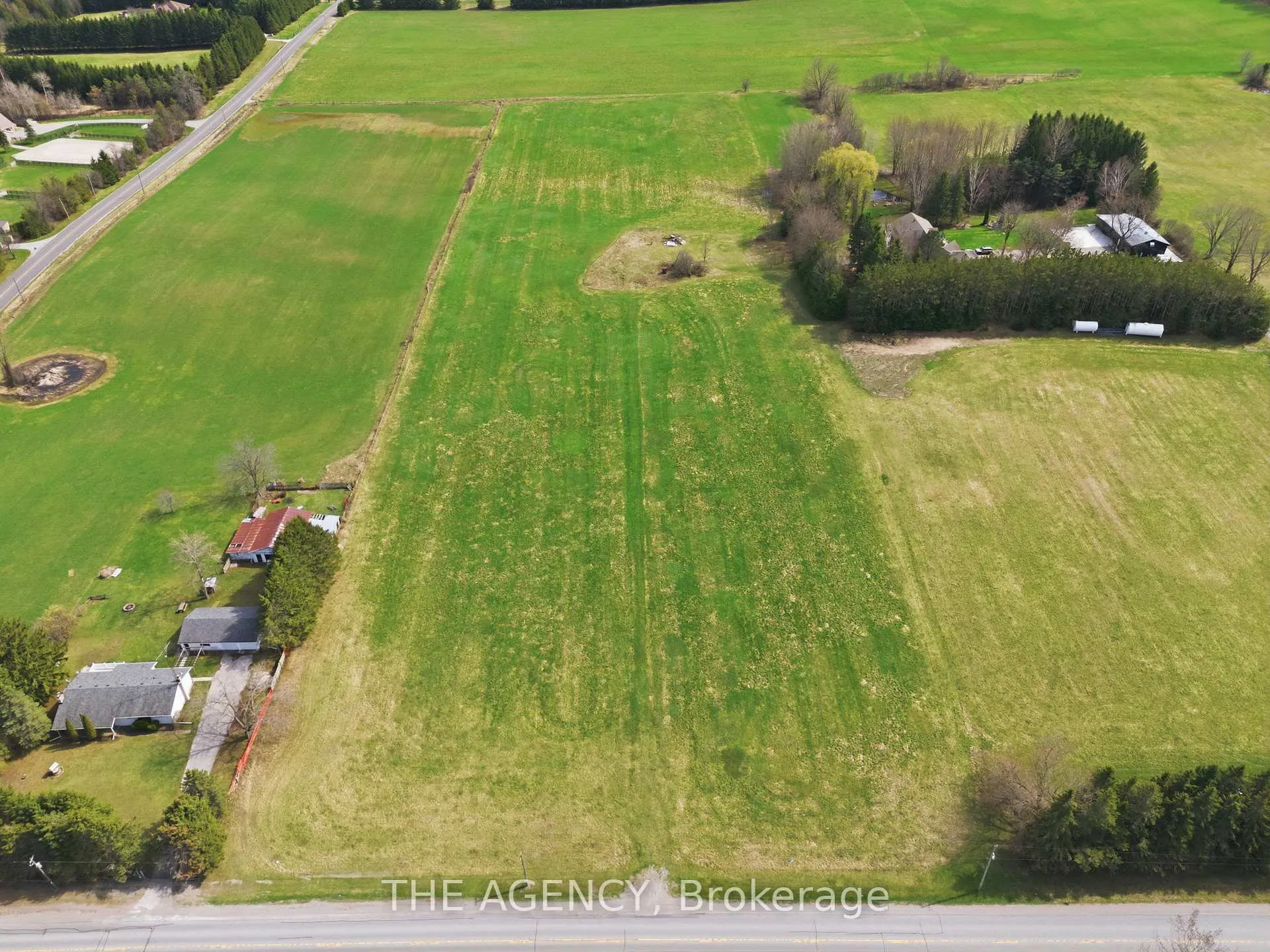 Photo 3 of 187 Davis Drive, Uxbridge, Rural Uxbridge — HOMEH