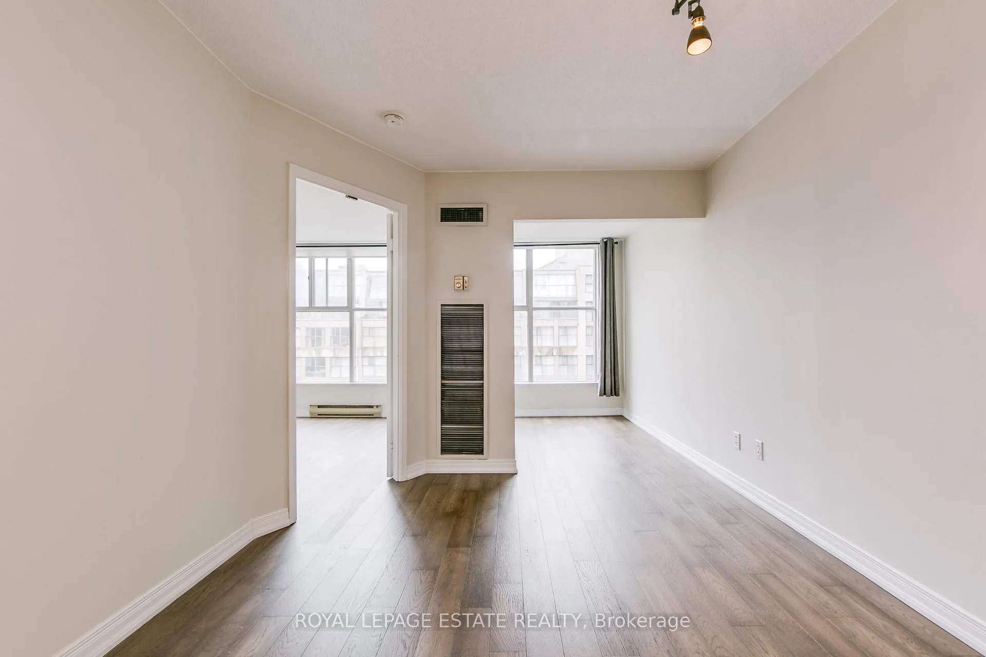 Photo 8 of Unit 606, 222 The Esplanade, Toronto, Waterfront Communities — HOMEH