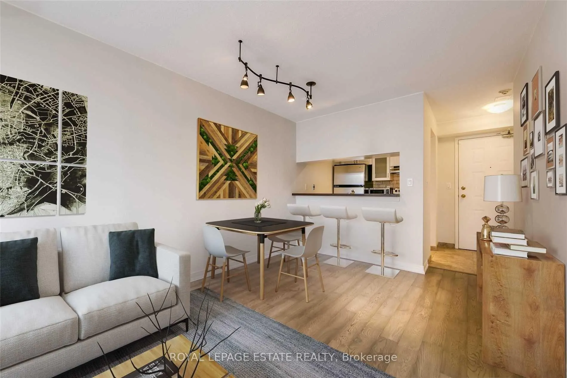 Photo 10 of Unit 606, 222 The Esplanade, Toronto, Waterfront Communities — HOMEH