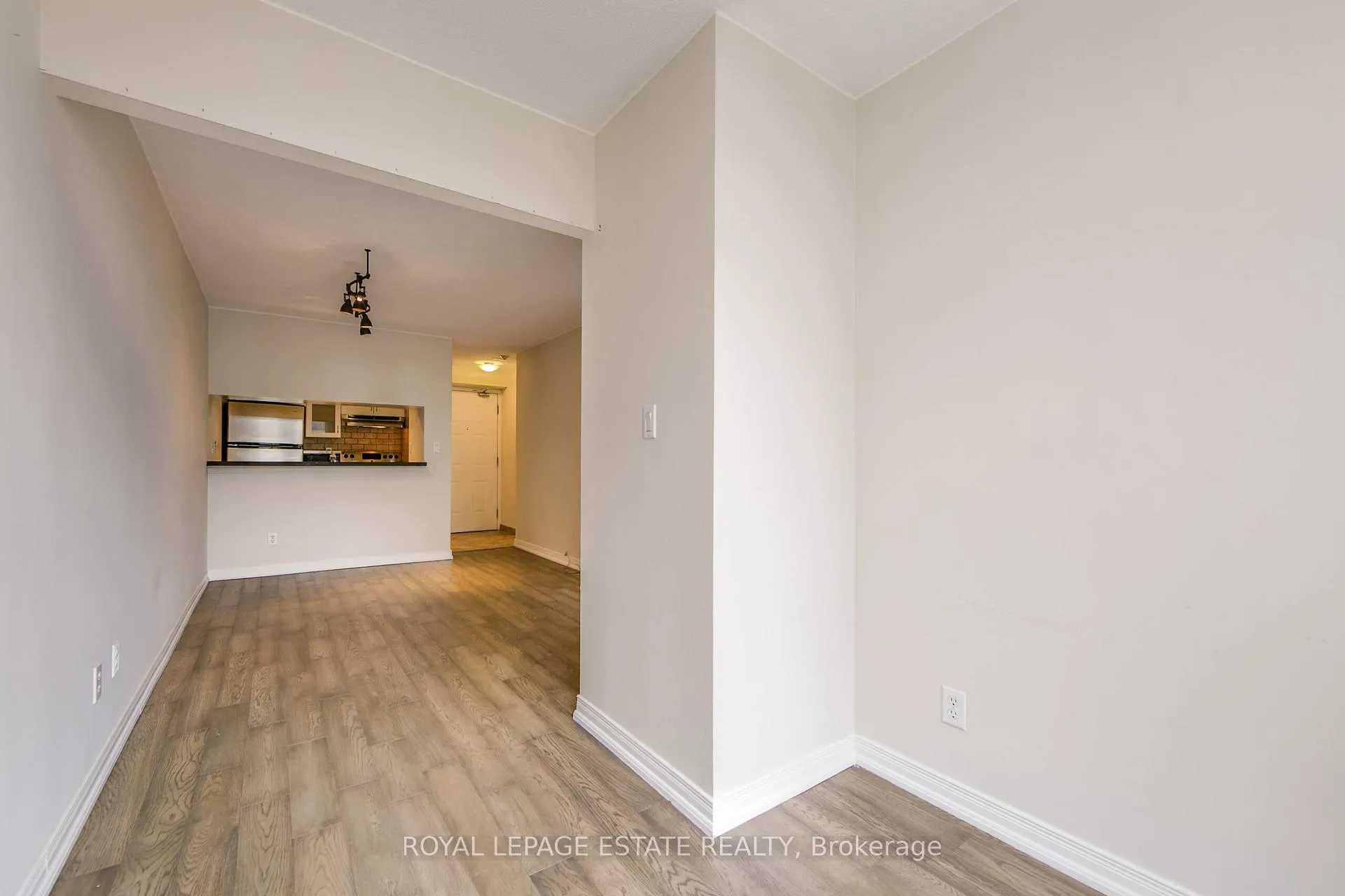 Photo 13 of Unit 606, 222 The Esplanade, Toronto, Waterfront Communities — HOMEH