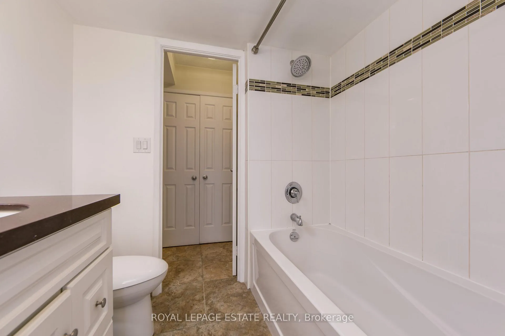 Photo 16 of Unit 606, 222 The Esplanade, Toronto, Waterfront Communities — HOMEH