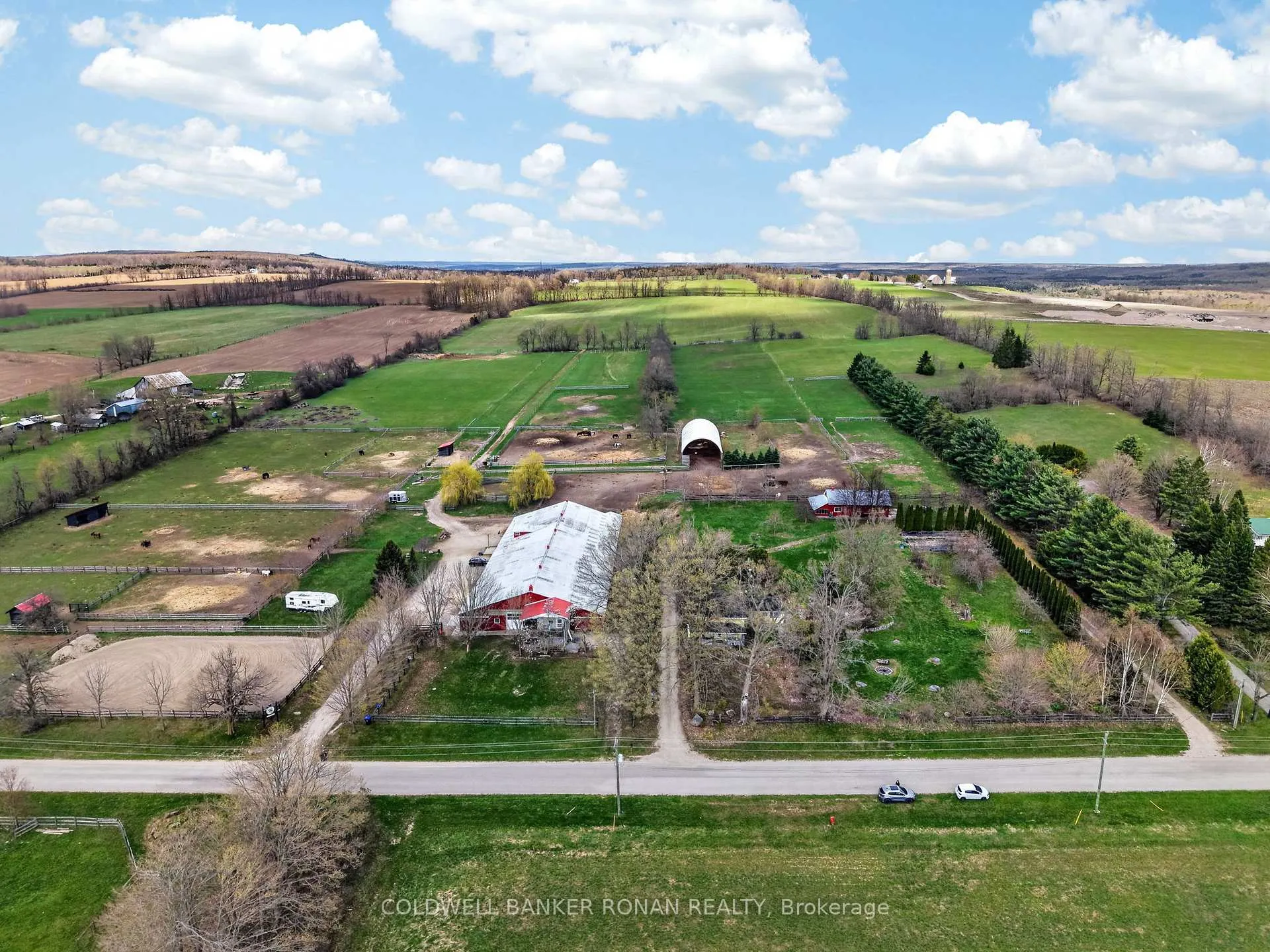 Photo 2 of 4479 2nd Line N, Oro-Medonte, Rural Oro-Medonte — HOMEH