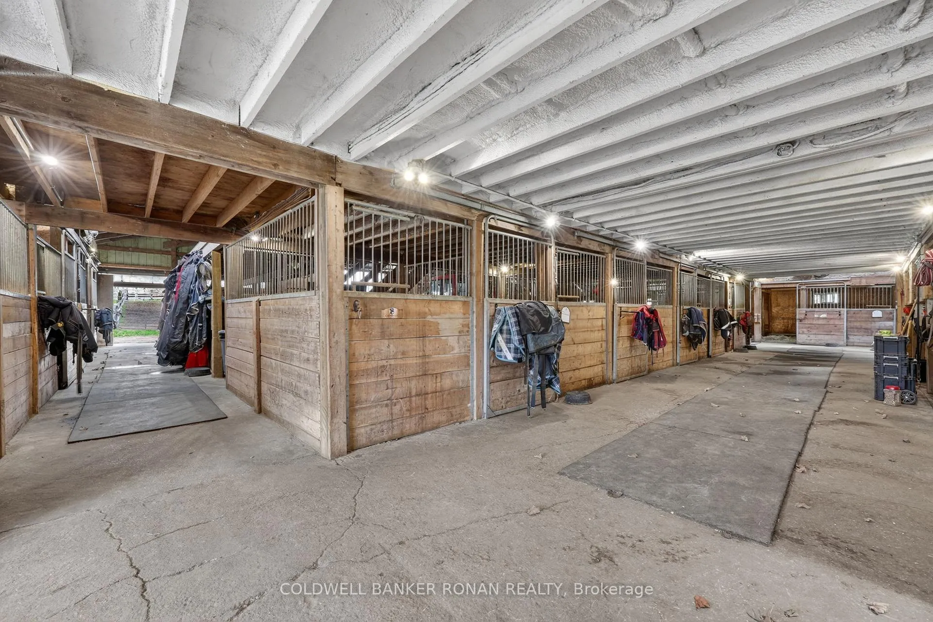 Photo 8 of 4479 2nd Line N, Oro-Medonte, Rural Oro-Medonte — HOMEH