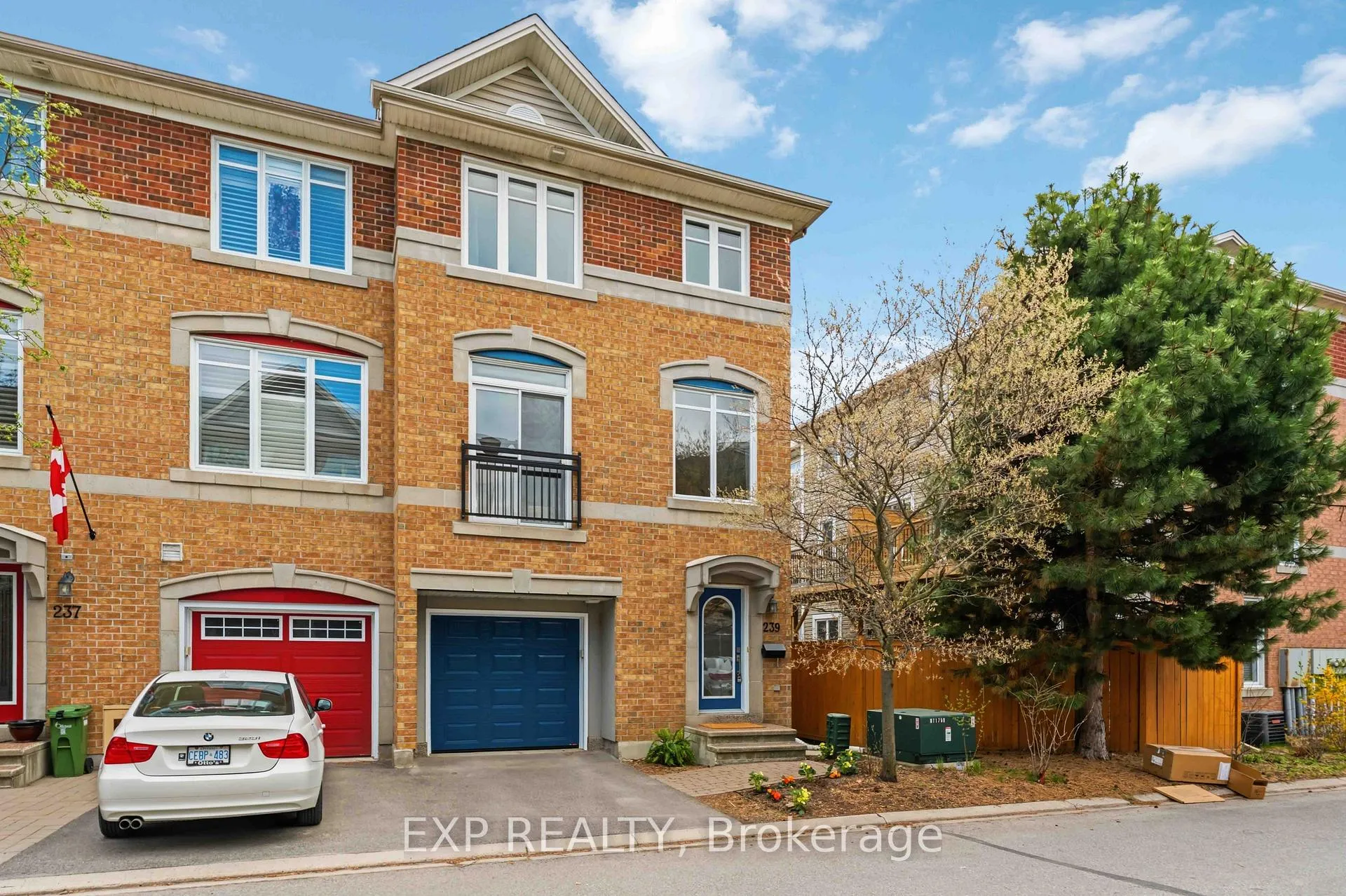 Photo 2 of 239 West Village Private, Ottawa, Westboro South — HOMEH