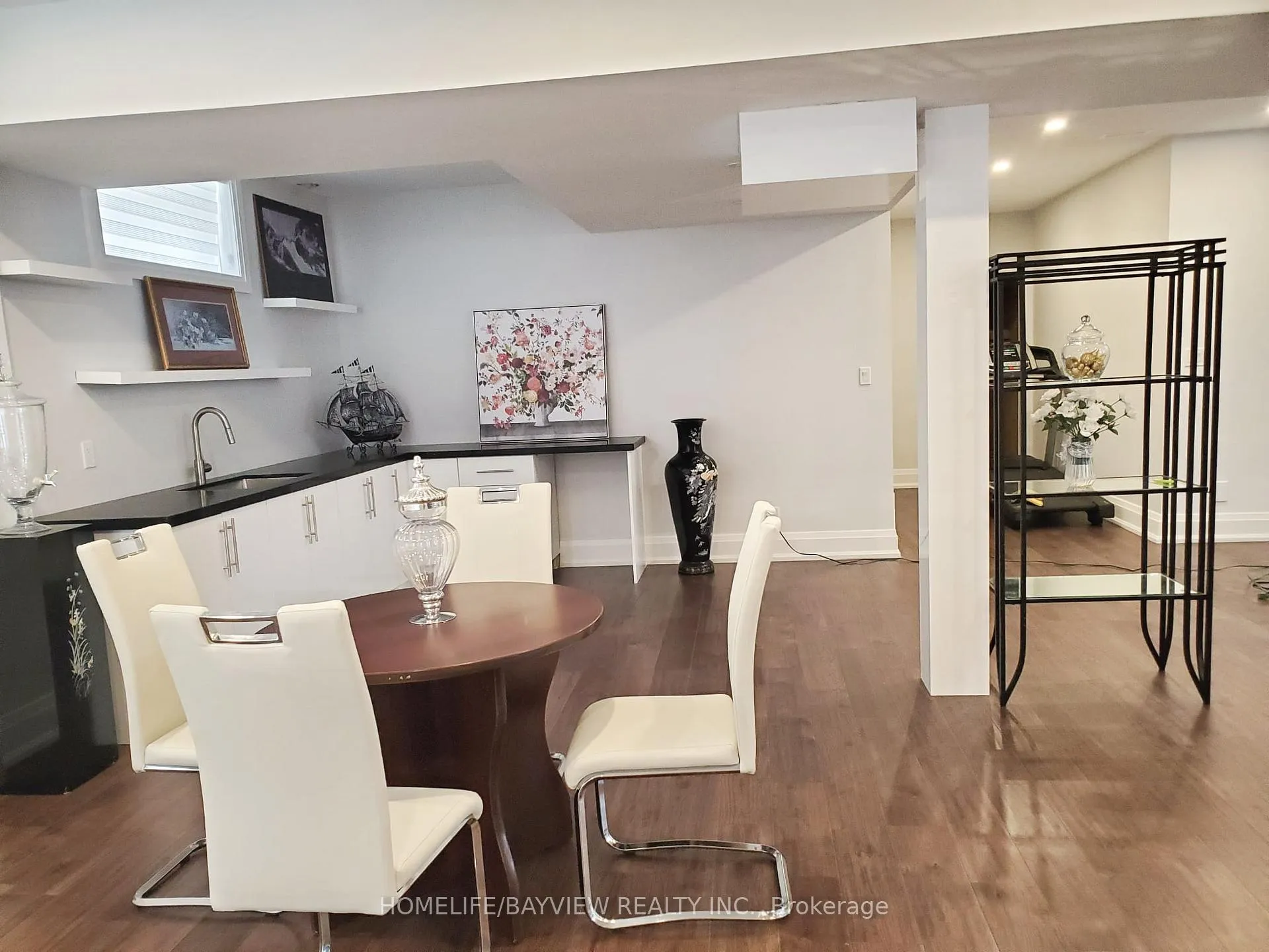 Photo 12 of 11 walnut Crescent, Etobicoke, Long Branch — HOMEH