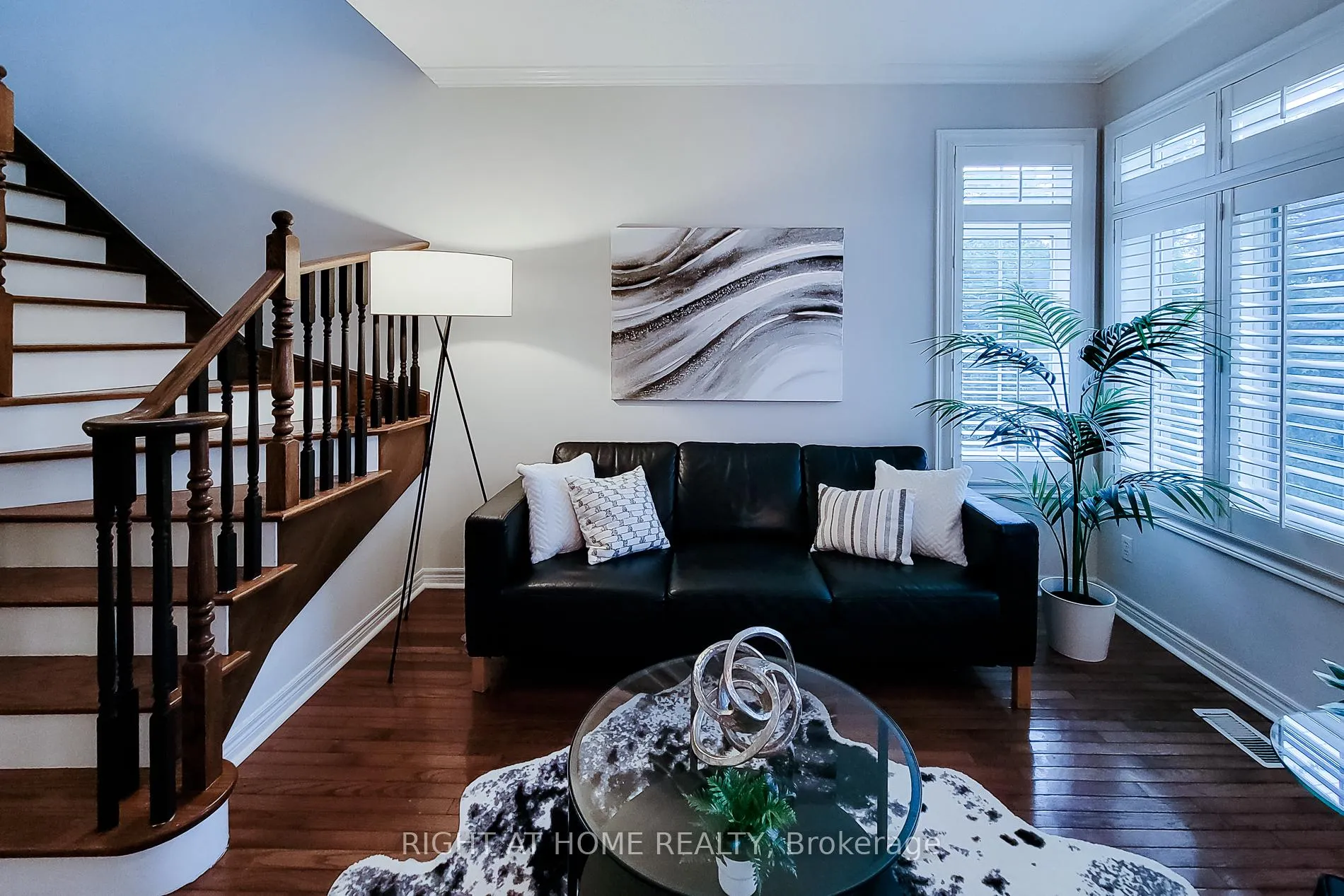 Photo 3 of 2624 Castle Hill Crescent, Oakville, River Oaks — HOMEH