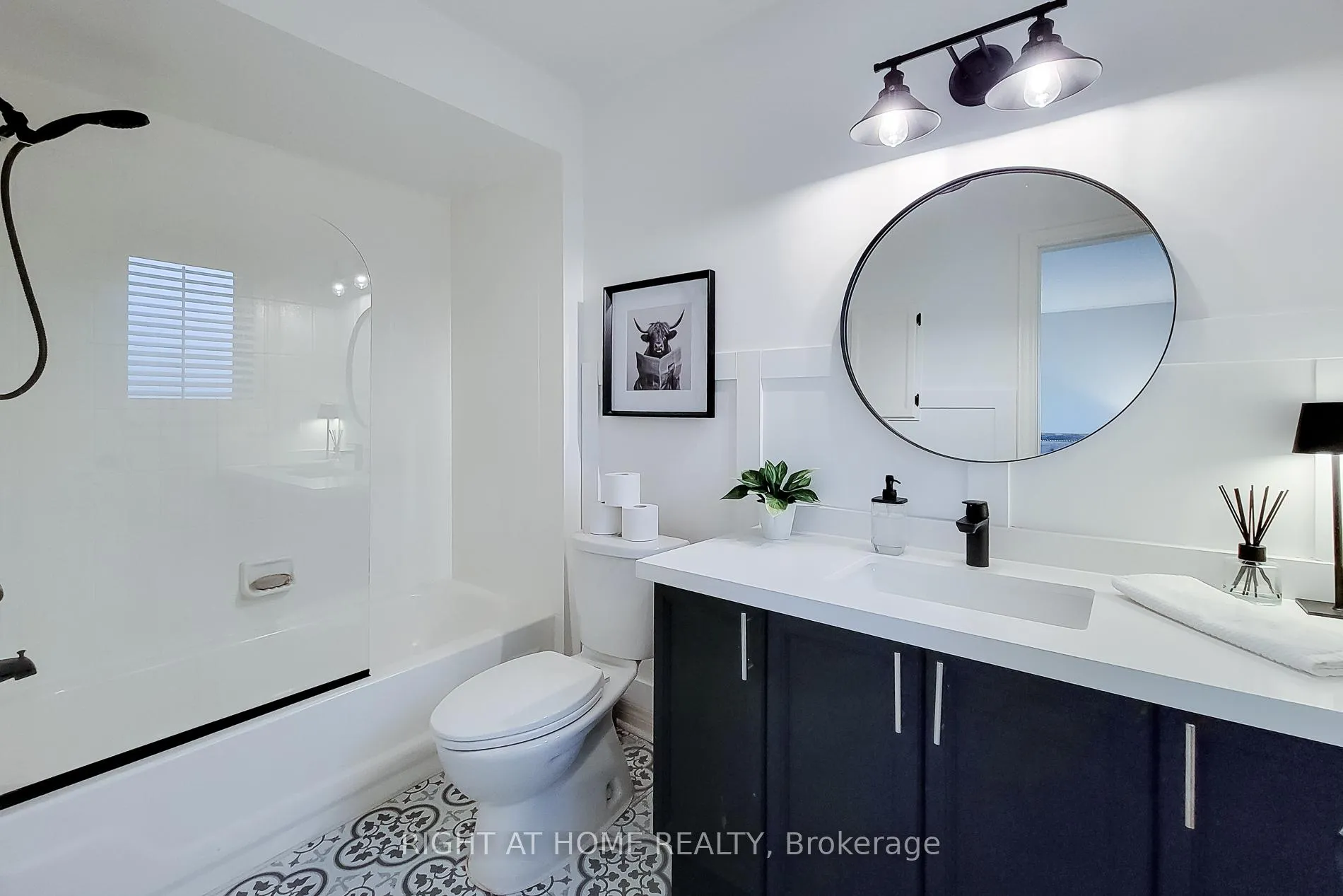 Photo 18 of 2624 Castle Hill Crescent, Oakville, River Oaks — HOMEH