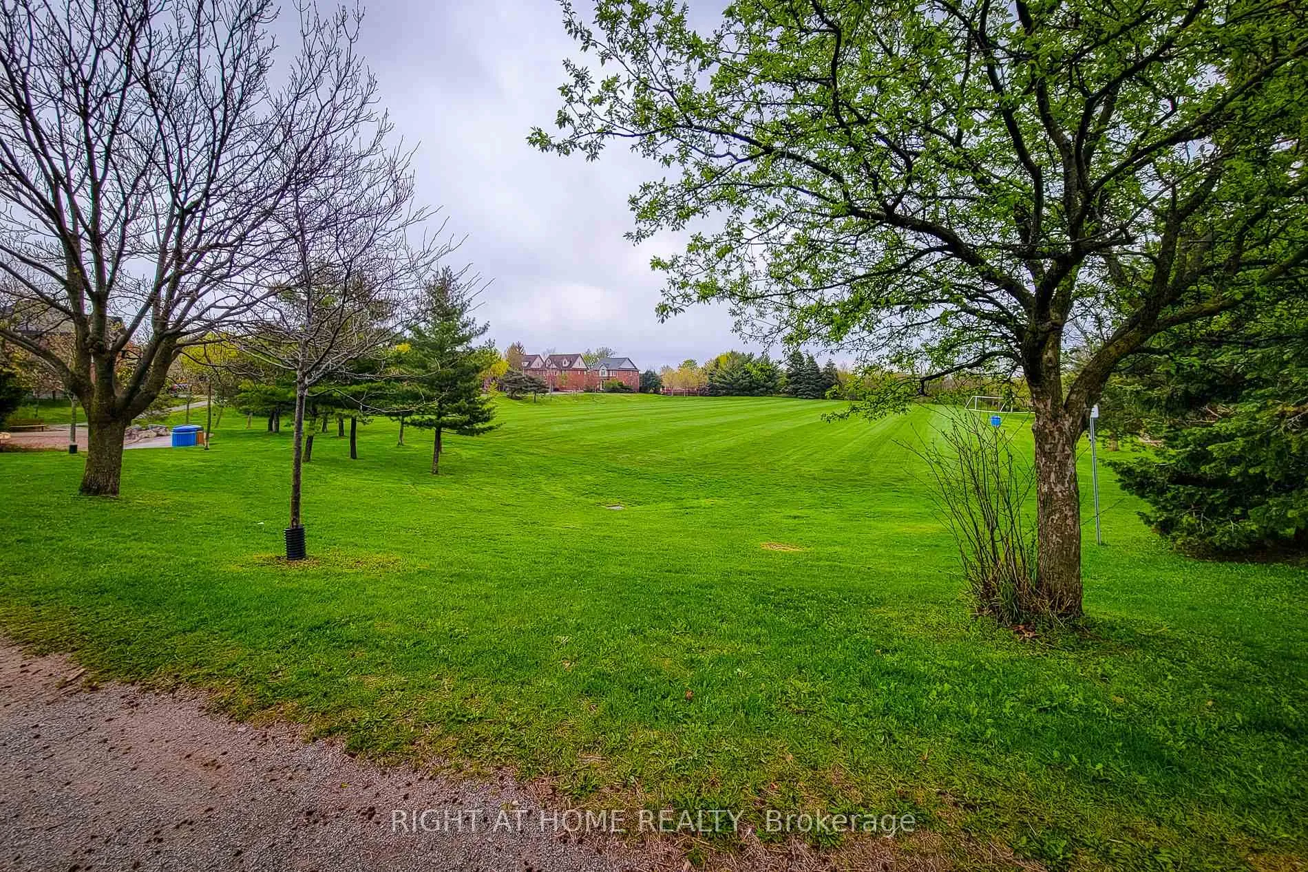Photo 33 of 2624 Castle Hill Crescent, Oakville, River Oaks — HOMEH