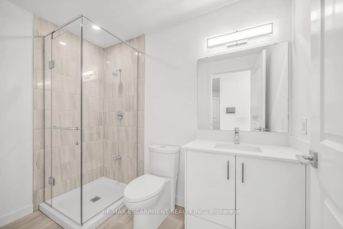 Photo 7 of Unit 301, 7549A Kalar Road, Niagara Falls, Brown — HOMEH