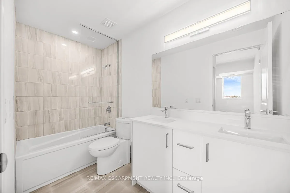Photo 16 of Unit 301, 7549A Kalar Road, Niagara Falls, Brown — HOMEH