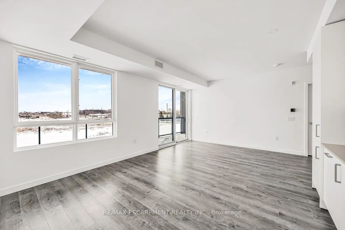 Photo 24 of Unit 301, 7549A Kalar Road, Niagara Falls, Brown — HOMEH