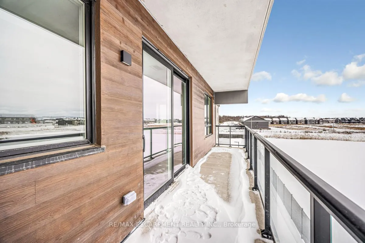 Photo 25 of Unit 301, 7549A Kalar Road, Niagara Falls, Brown — HOMEH