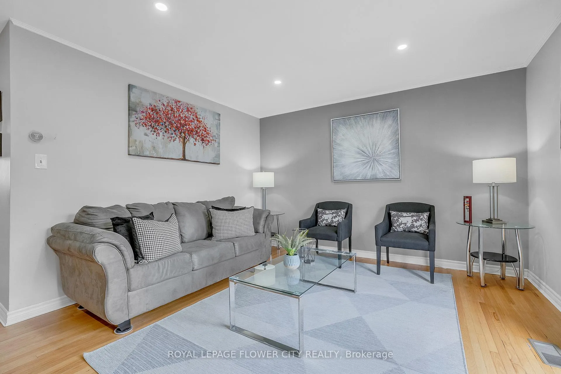 Photo 7 of 611 Harriet Street, Whitby, Downtown Whitby — HOMEH