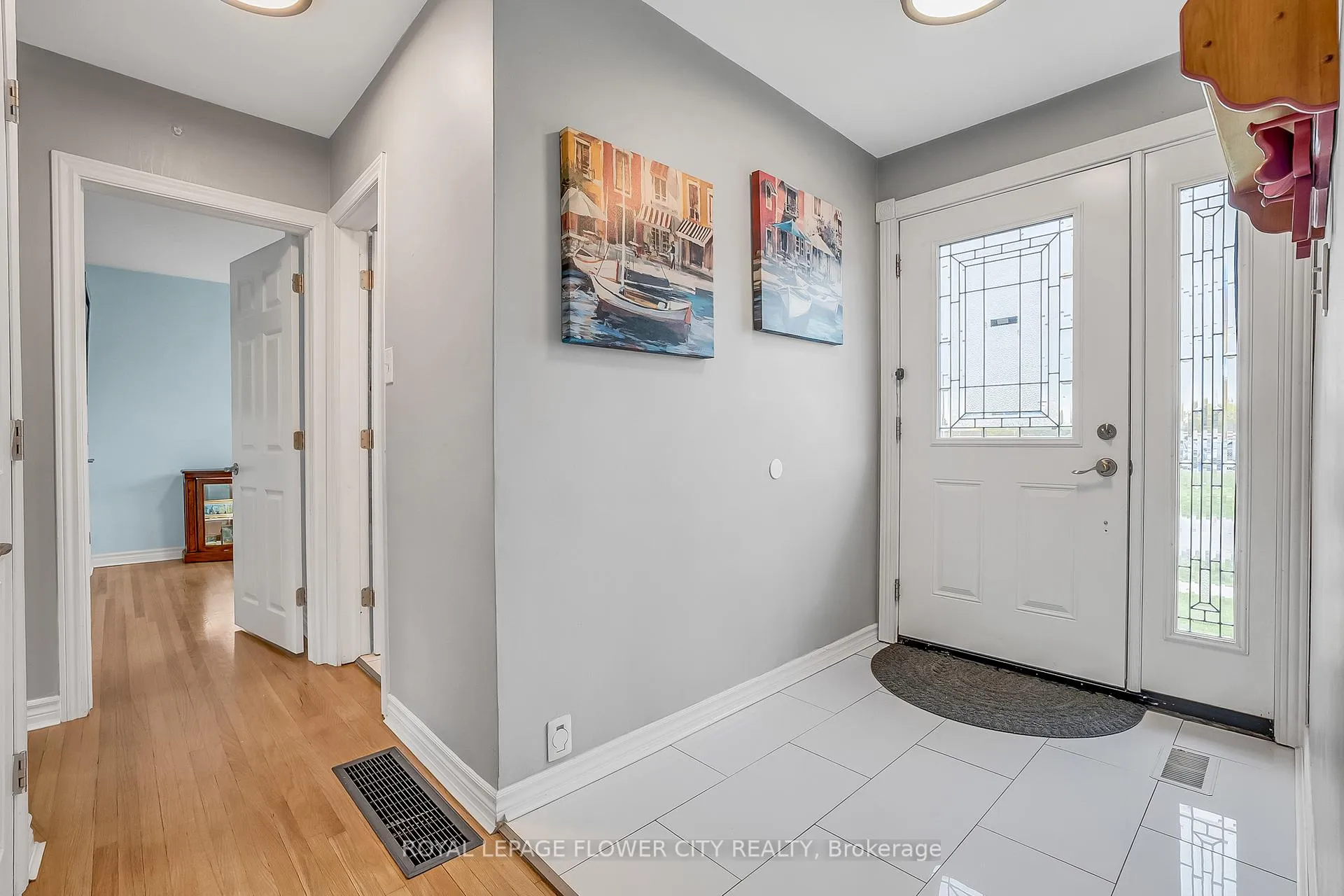 Photo 16 of 611 Harriet Street, Whitby, Downtown Whitby — HOMEH