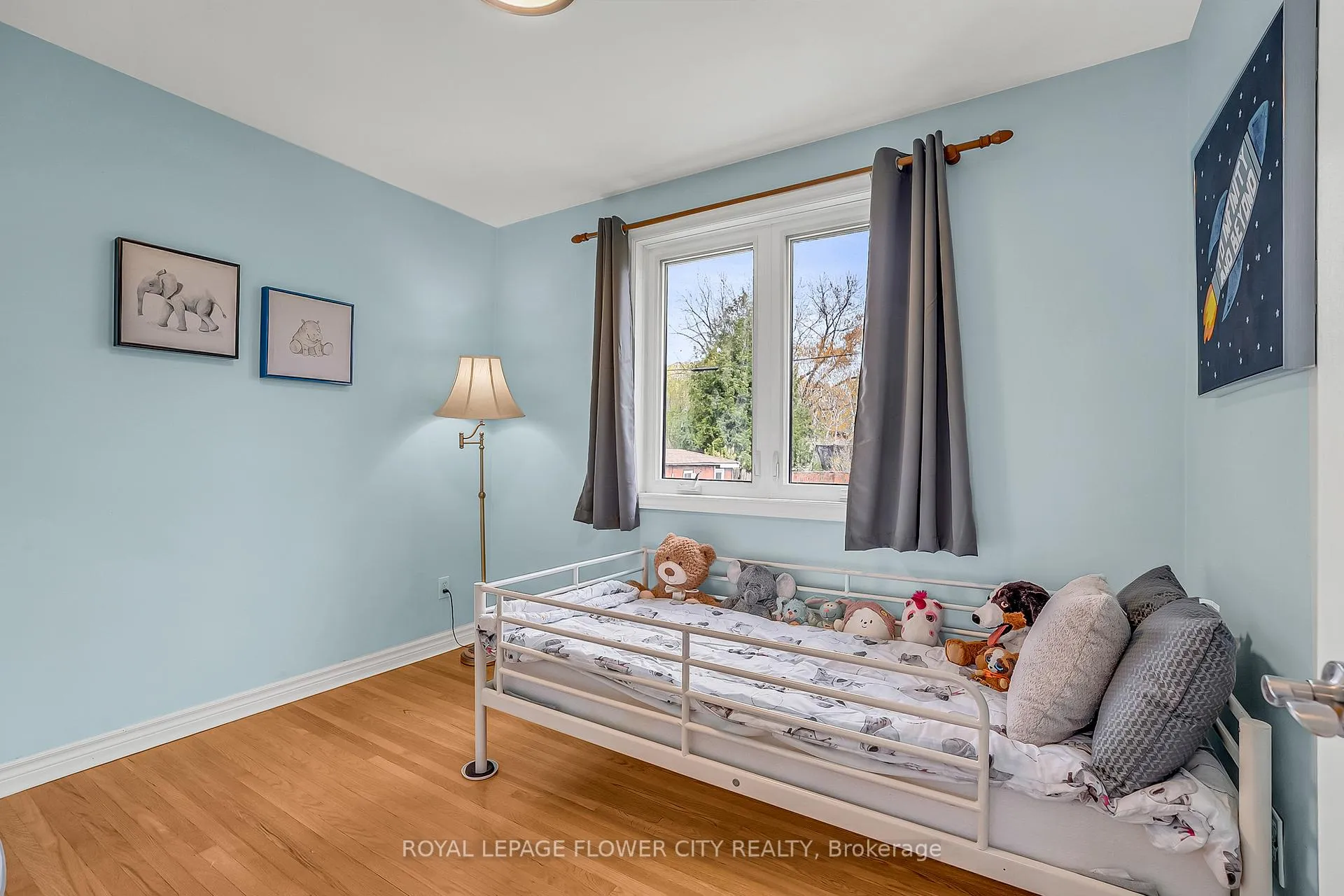 Photo 22 of 611 Harriet Street, Whitby, Downtown Whitby — HOMEH