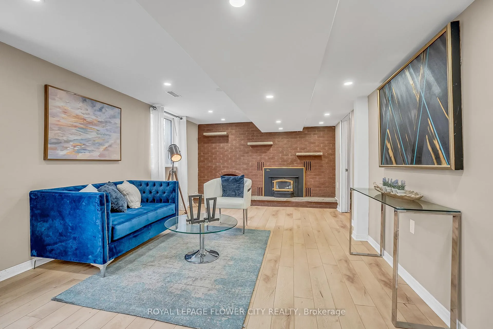 Photo 33 of 611 Harriet Street, Whitby, Downtown Whitby — HOMEH