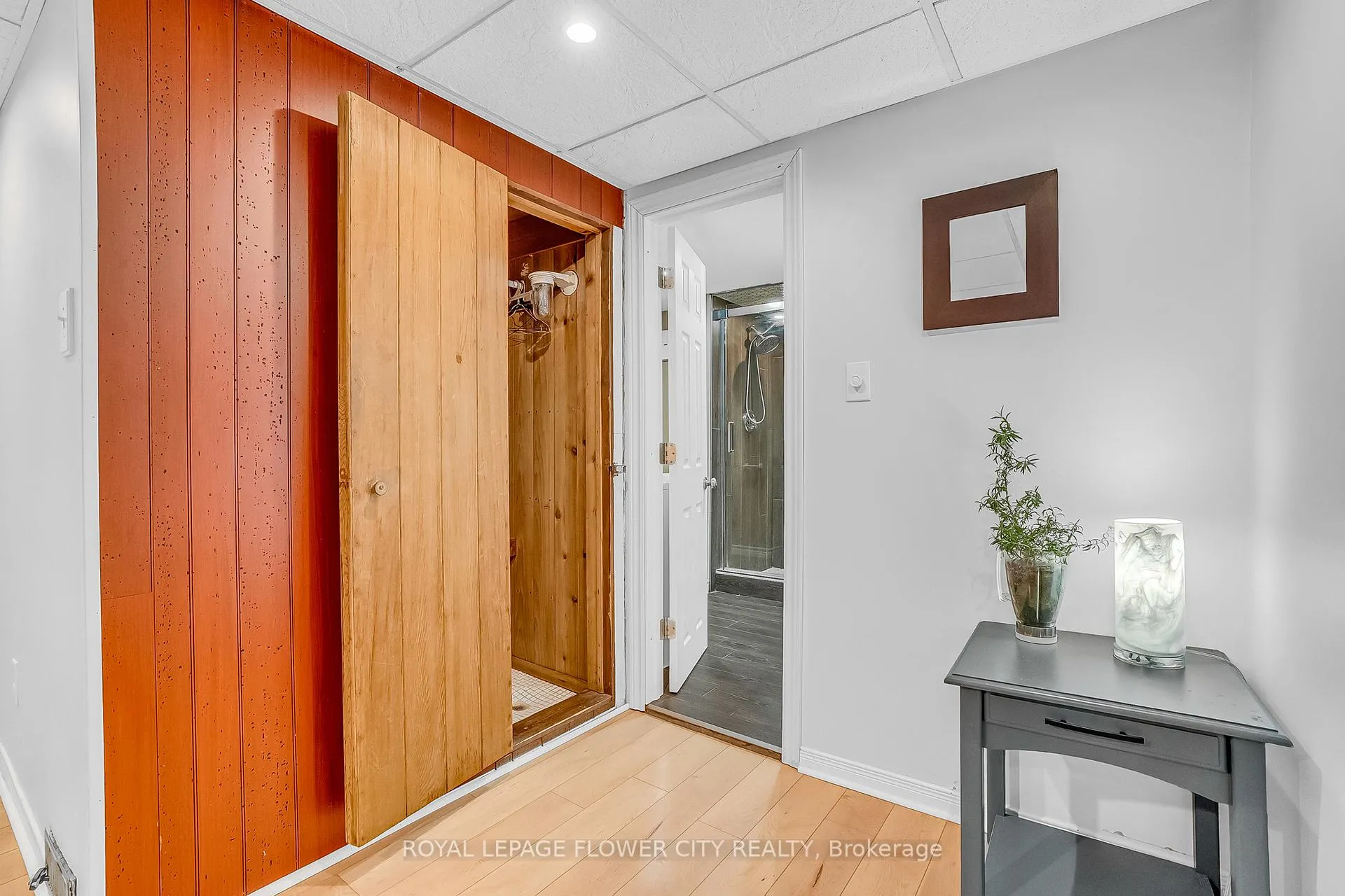 Photo 39 of 611 Harriet Street, Whitby, Downtown Whitby — HOMEH