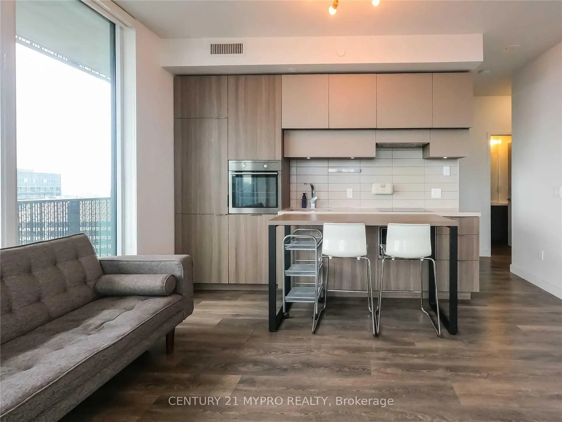 Photo 1 of Unit 1702, 8 Eglinton Avenue E, Toronto, Mount Pleasant West — HOMEH