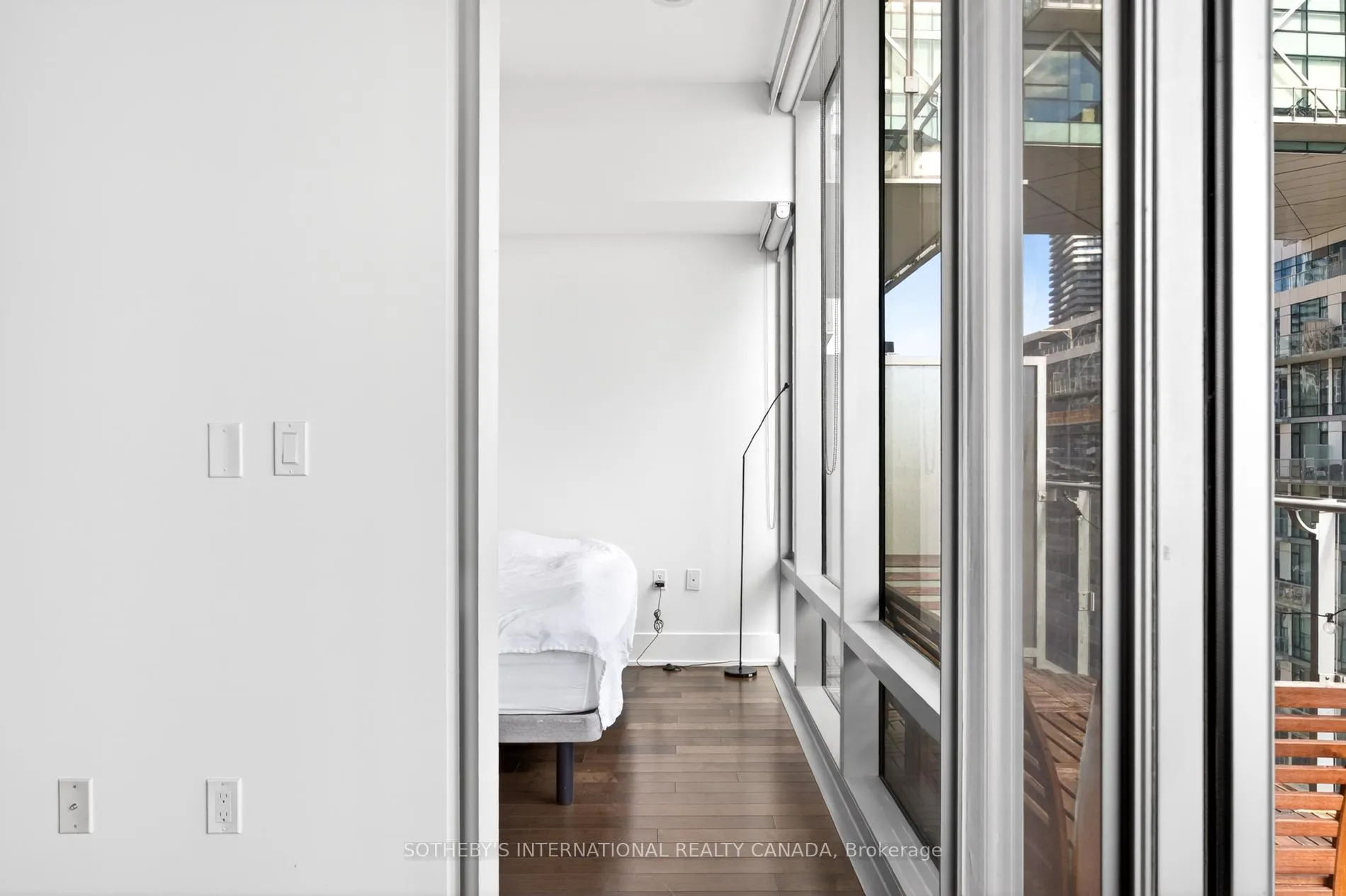 Photo 13 of Unit 816, 39 Queens Quay E, Toronto, Waterfront Communities — HOMEH