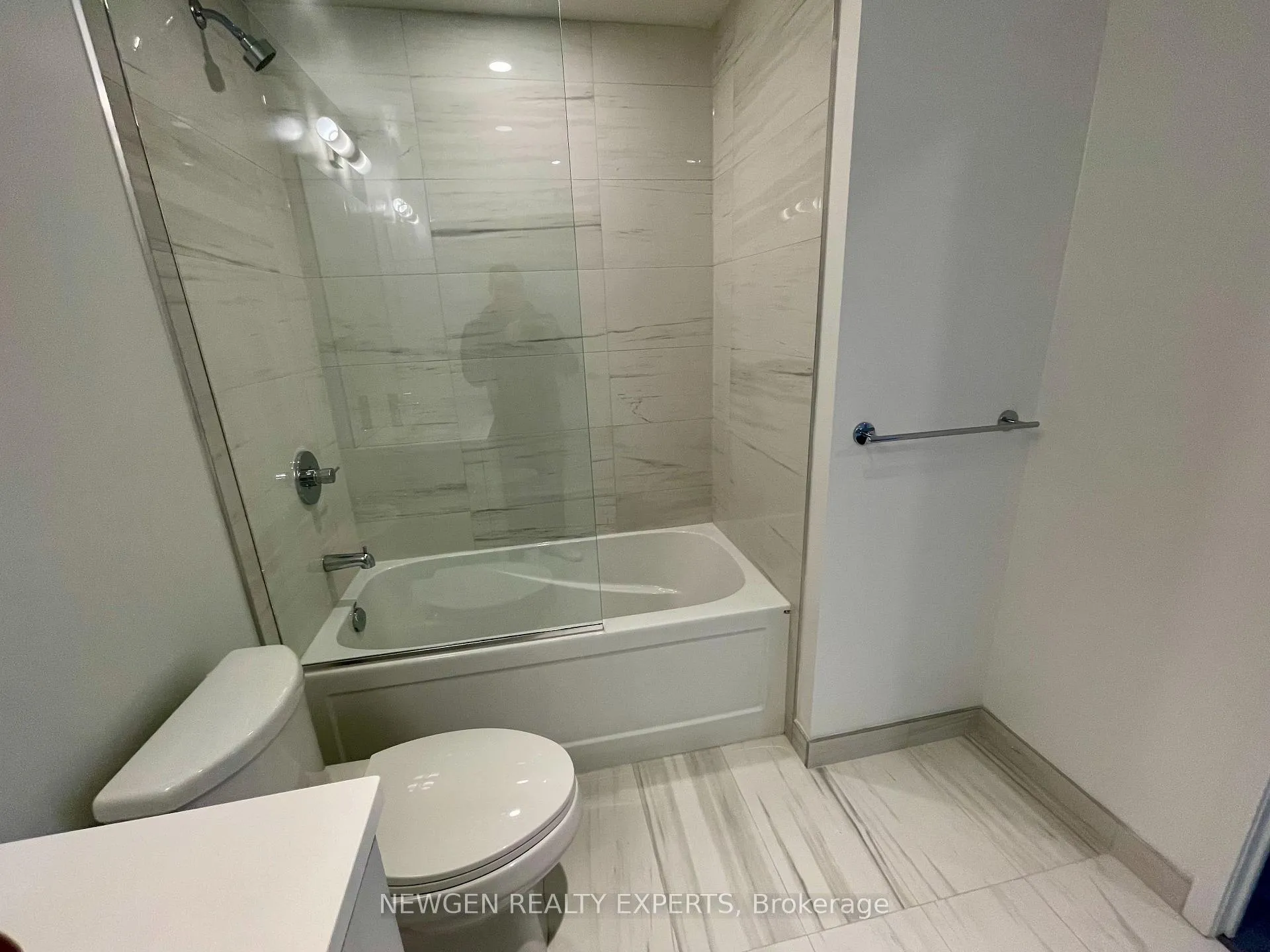 Photo 22 of Unit 1512, 225 Commerce Street, Vaughan, Vaughan Corporate Centre — HOMEH