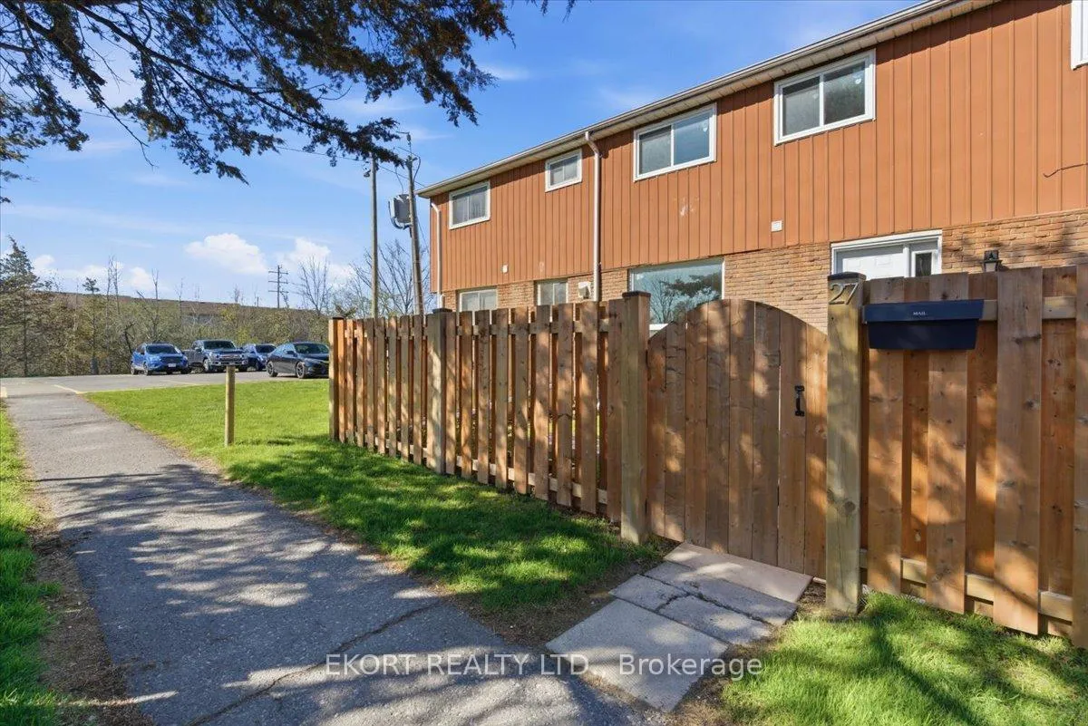 Photo 1 of Unit 27, 17 Tracey Park Drive, Belleville, Belleville Ward — HOMEH
