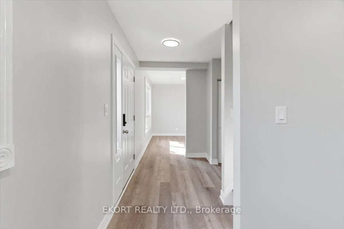 Photo 2 of Unit 27, 17 Tracey Park Drive, Belleville, Belleville Ward — HOMEH