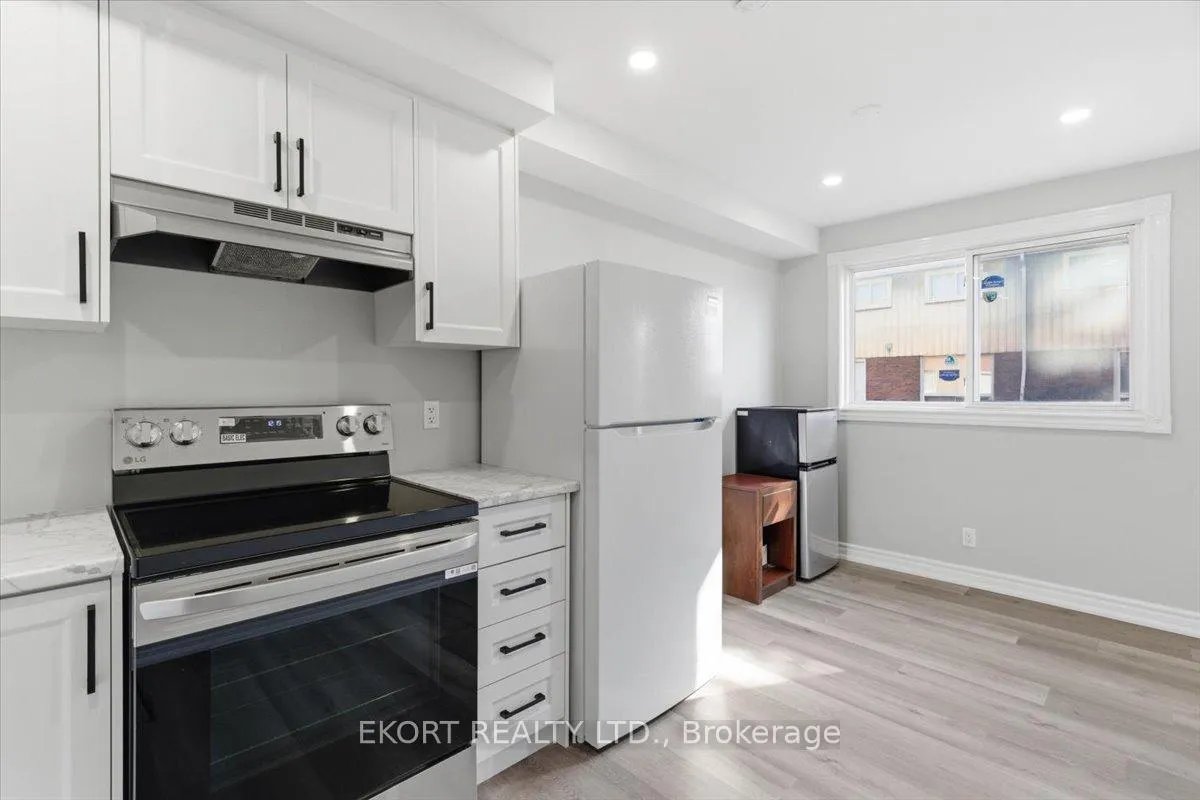 Photo 6 of Unit 27, 17 Tracey Park Drive, Belleville, Belleville Ward — HOMEH
