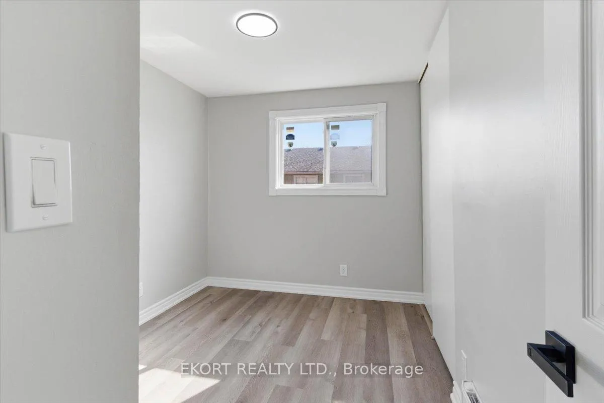 Photo 12 of Unit 27, 17 Tracey Park Drive, Belleville, Belleville Ward — HOMEH