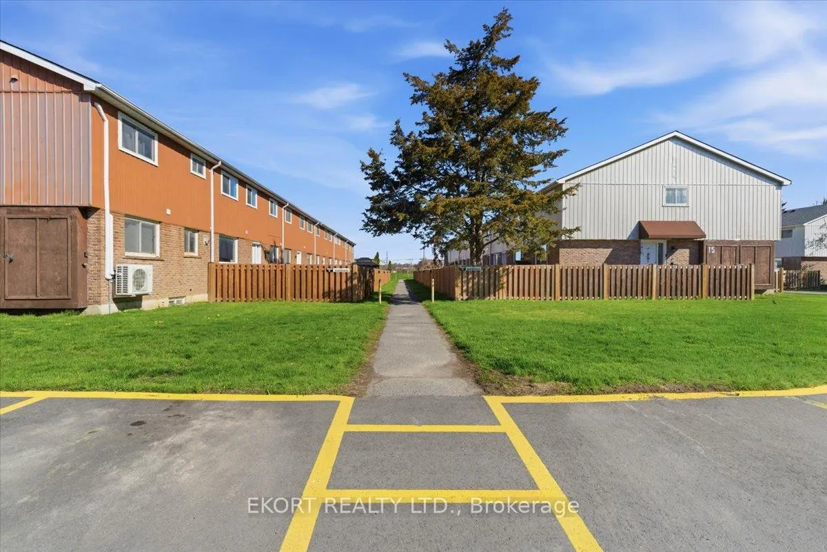 Photo 22 of Unit 27, 17 Tracey Park Drive, Belleville, Belleville Ward — HOMEH