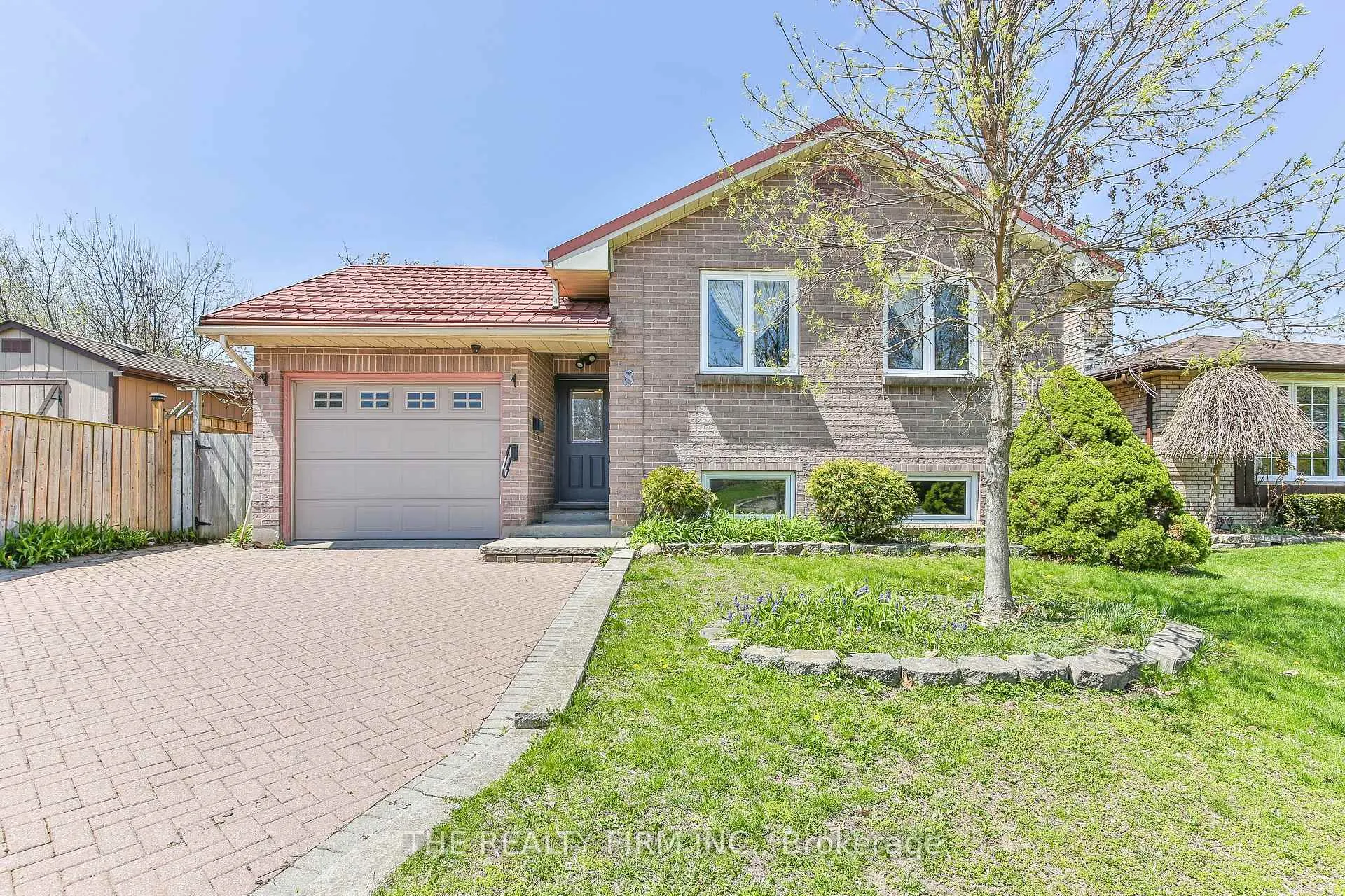 Photo 3 of 8 Quail Ridge Crescent, London, East P — HOMEH