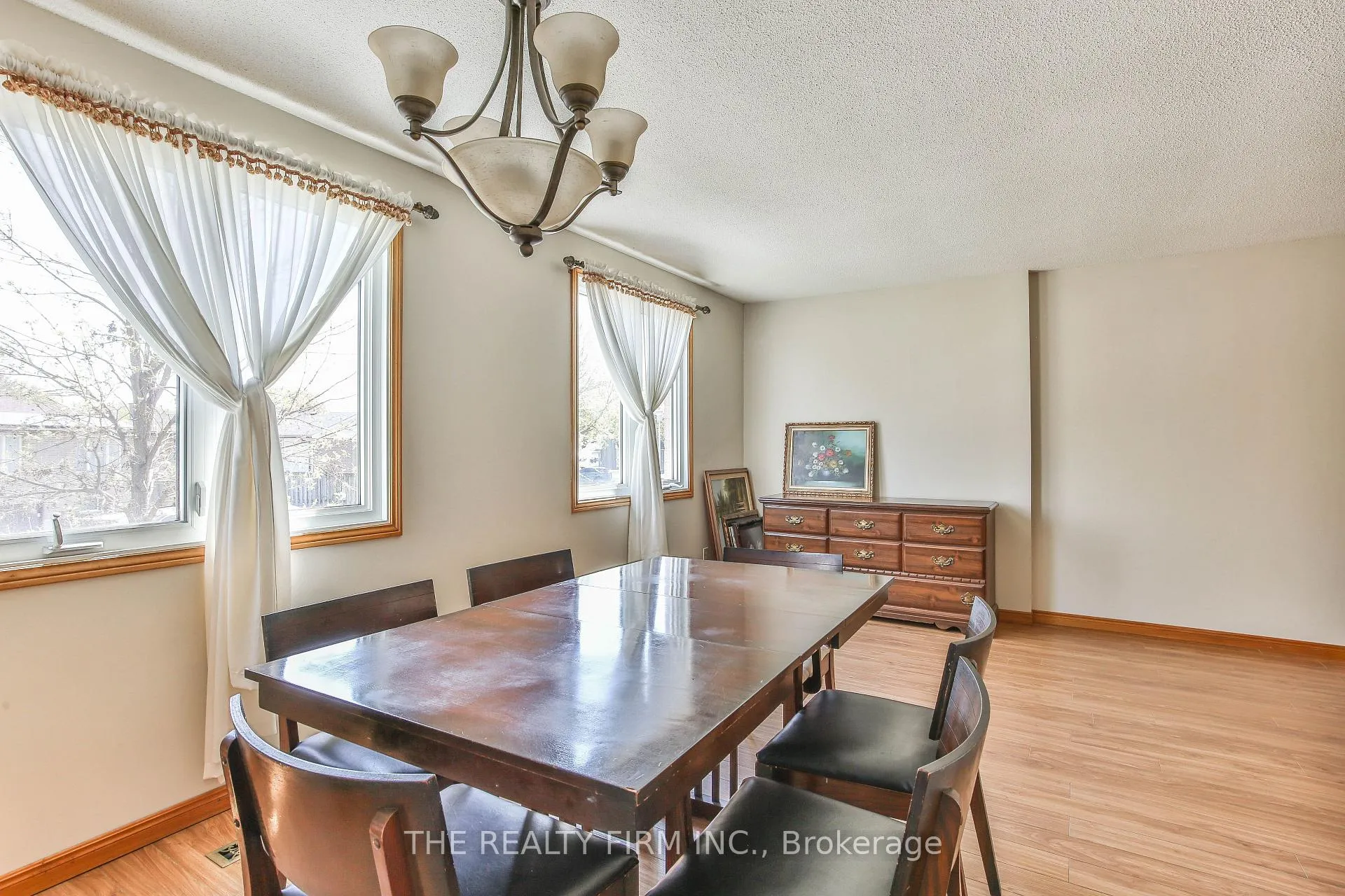 Photo 17 of 8 Quail Ridge Crescent, London, East P — HOMEH