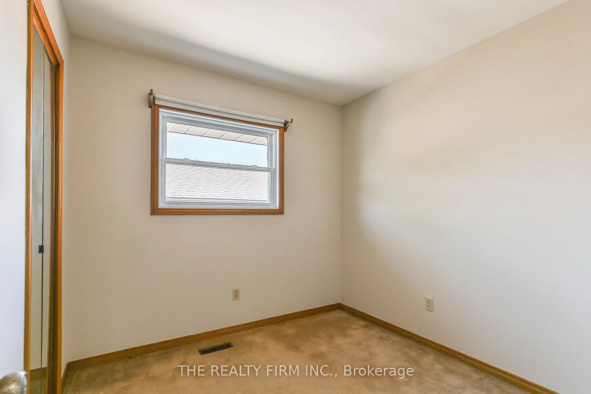 Photo 22 of 8 Quail Ridge Crescent, London, East P — HOMEH
