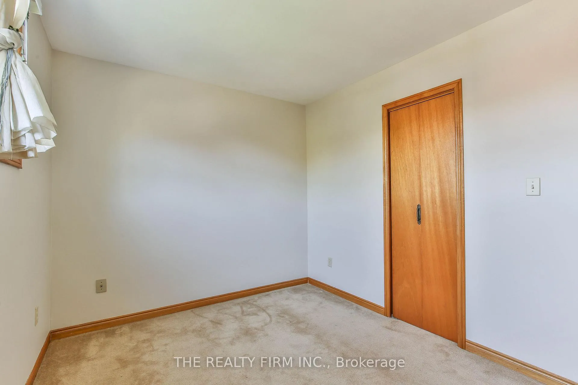 Photo 24 of 8 Quail Ridge Crescent, London, East P — HOMEH