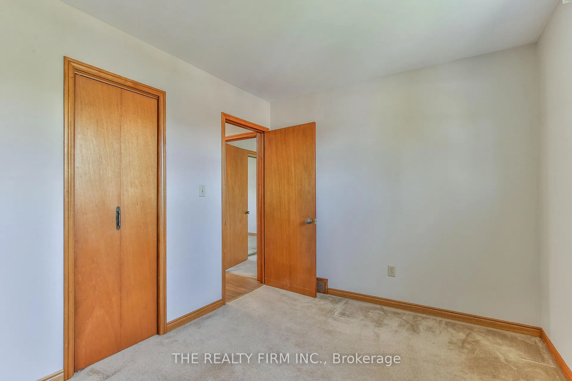 Photo 25 of 8 Quail Ridge Crescent, London, East P — HOMEH