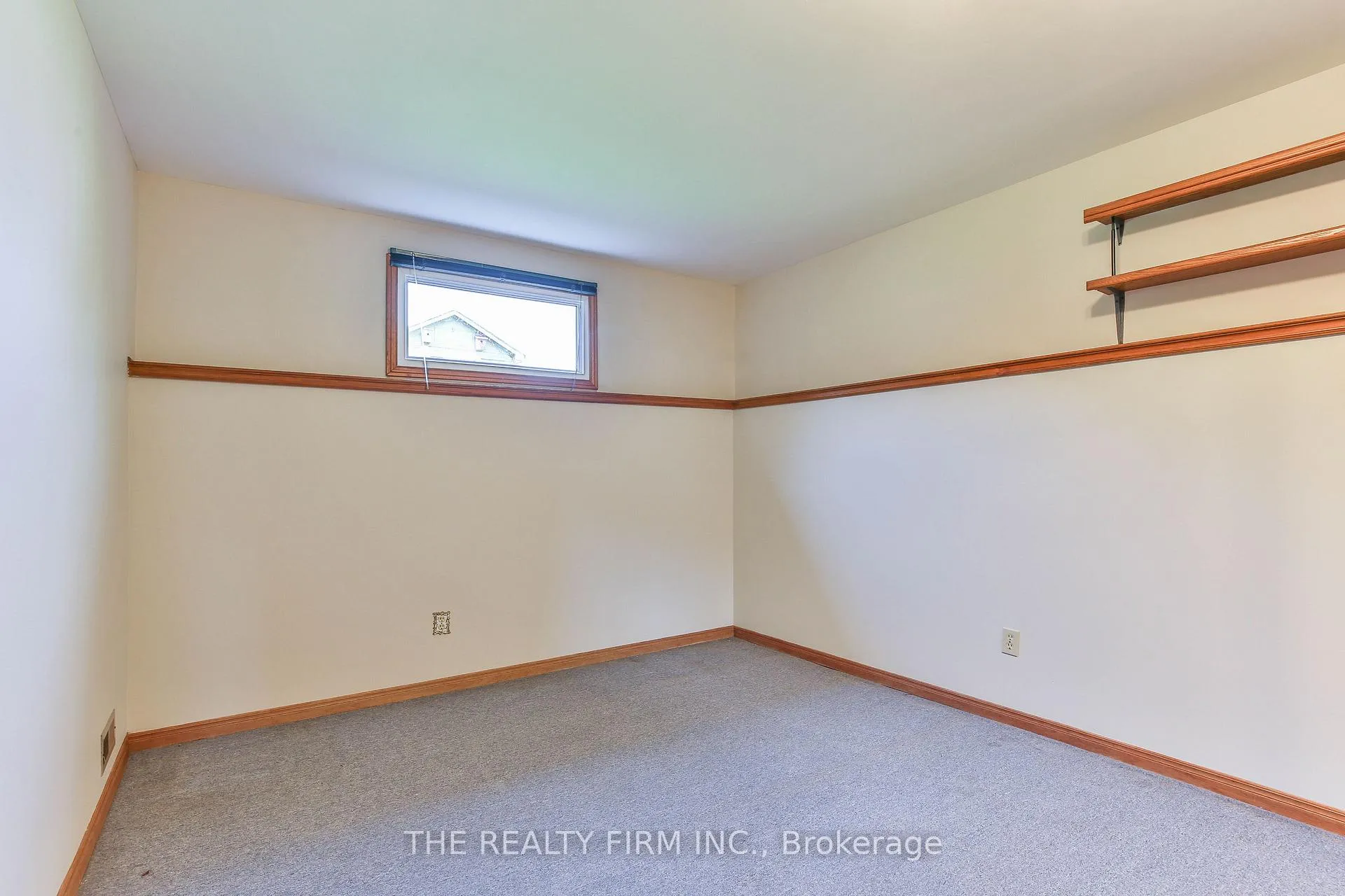 Photo 32 of 8 Quail Ridge Crescent, London, East P — HOMEH