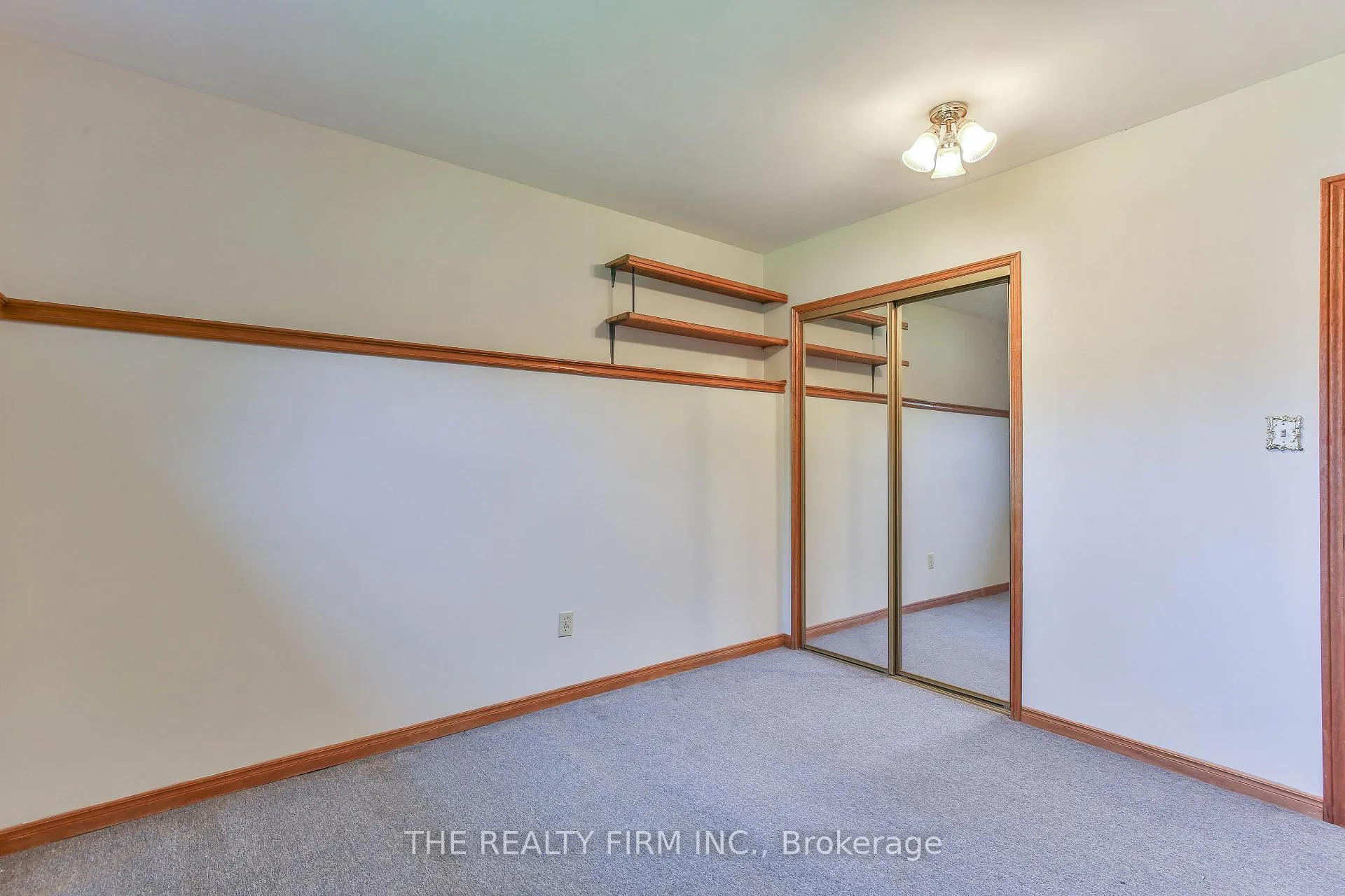 Photo 33 of 8 Quail Ridge Crescent, London, East P — HOMEH