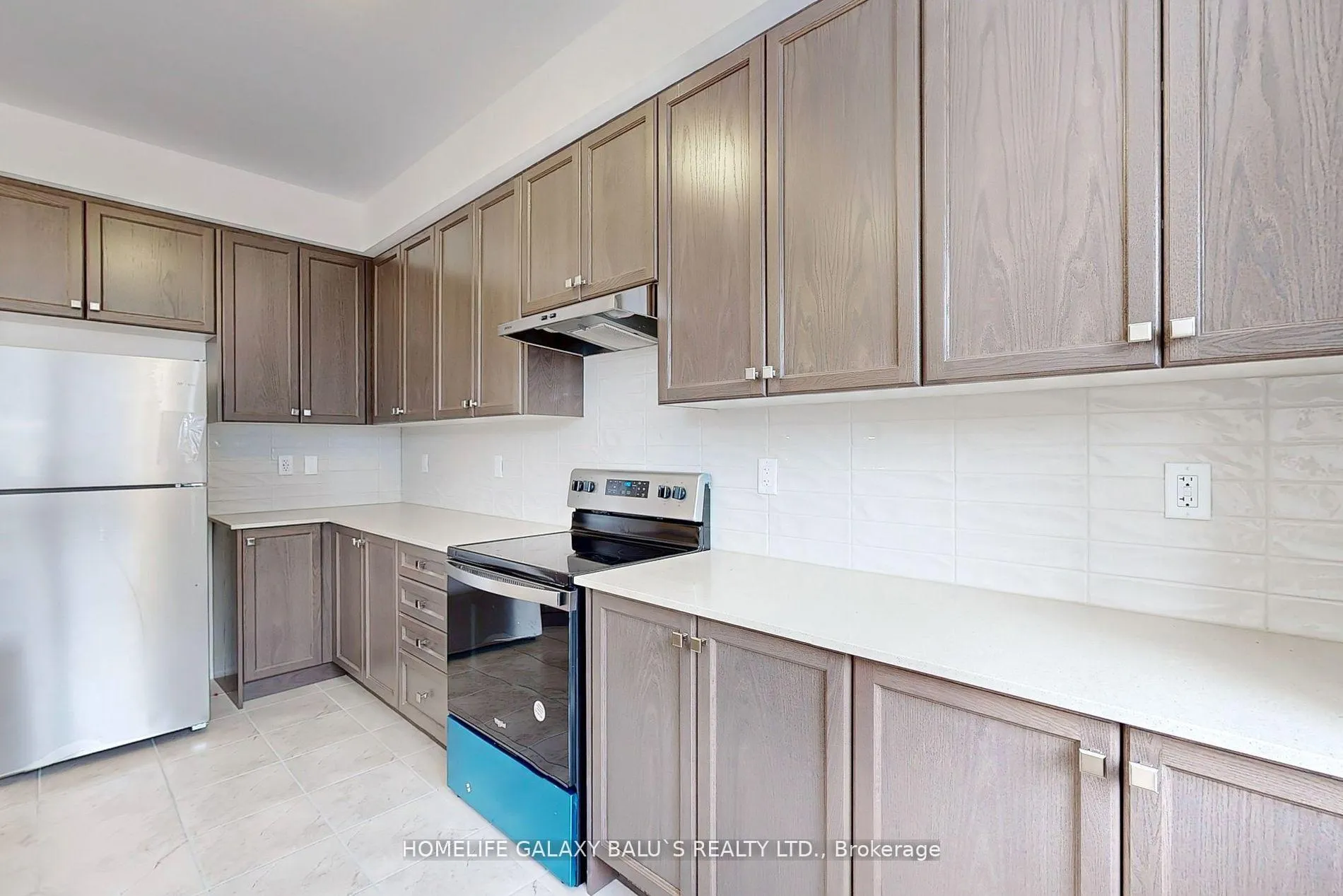 Photo 12 of 2943 Nakina Street, Pickering, Rural Pickering — HOMEH