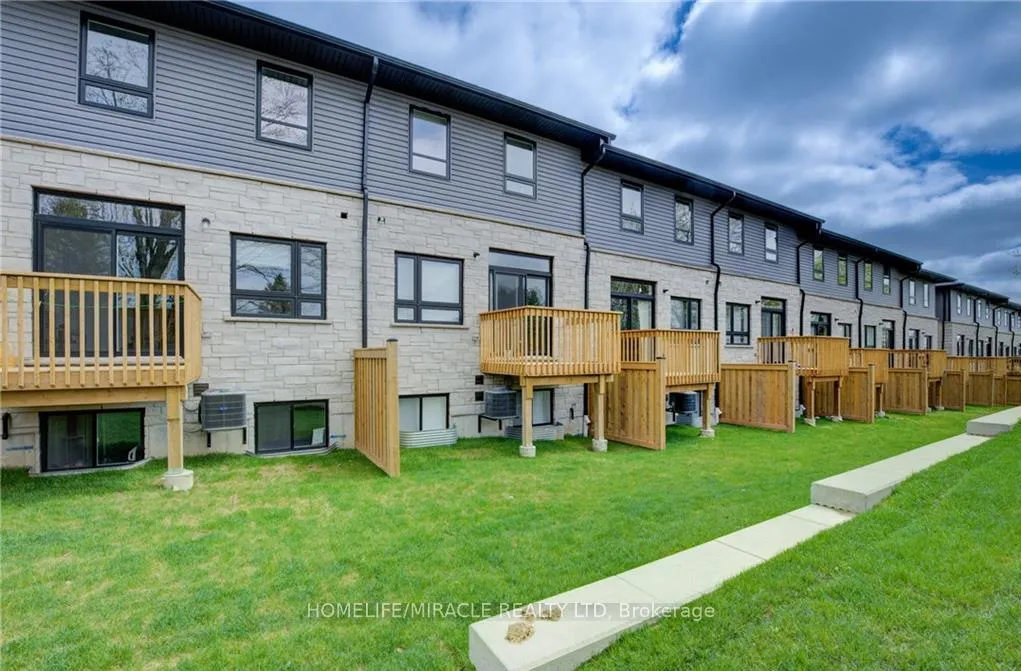 Photo 2 of Unit 20, 51 Sparrow Avenue, Cambridge — HOMEH