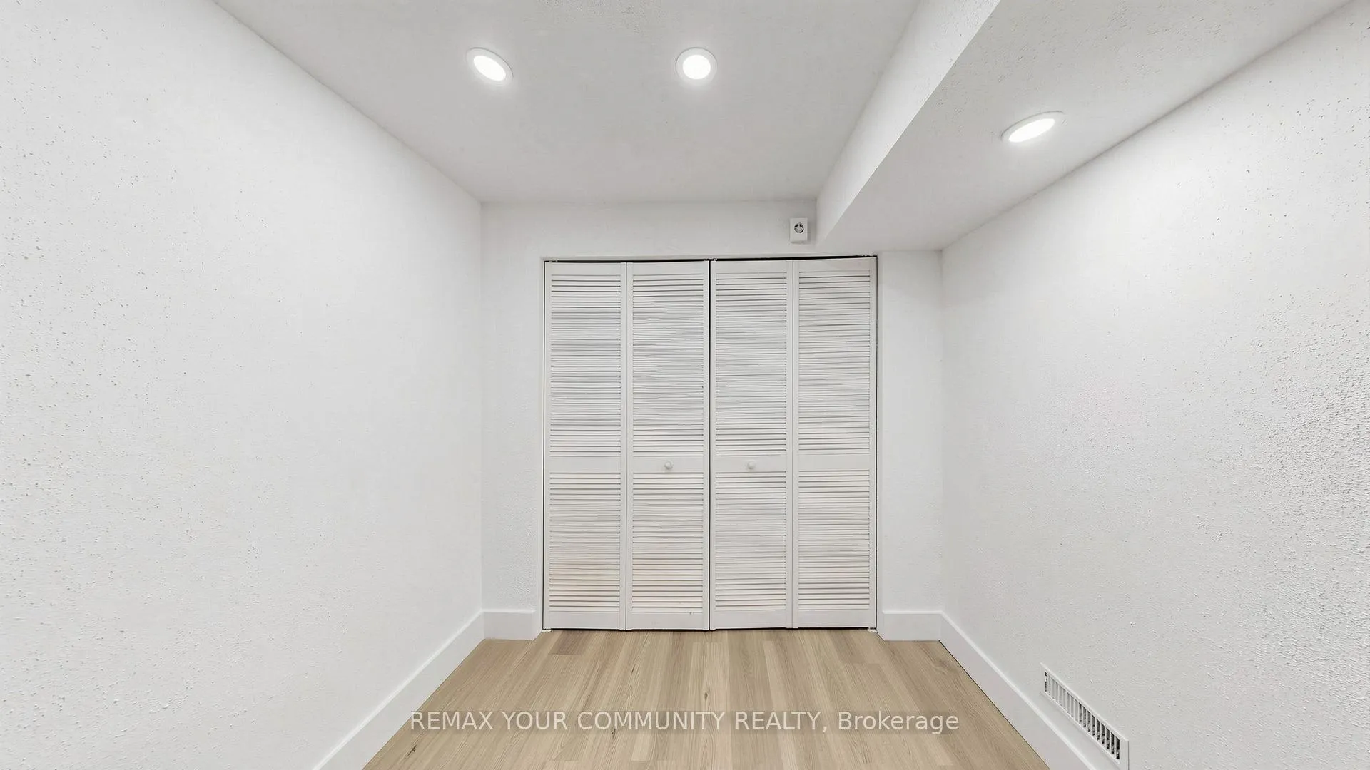 Photo 26 of Unit 32, 57 Kindale Way, Markham, Royal Orchard — HOMEH
